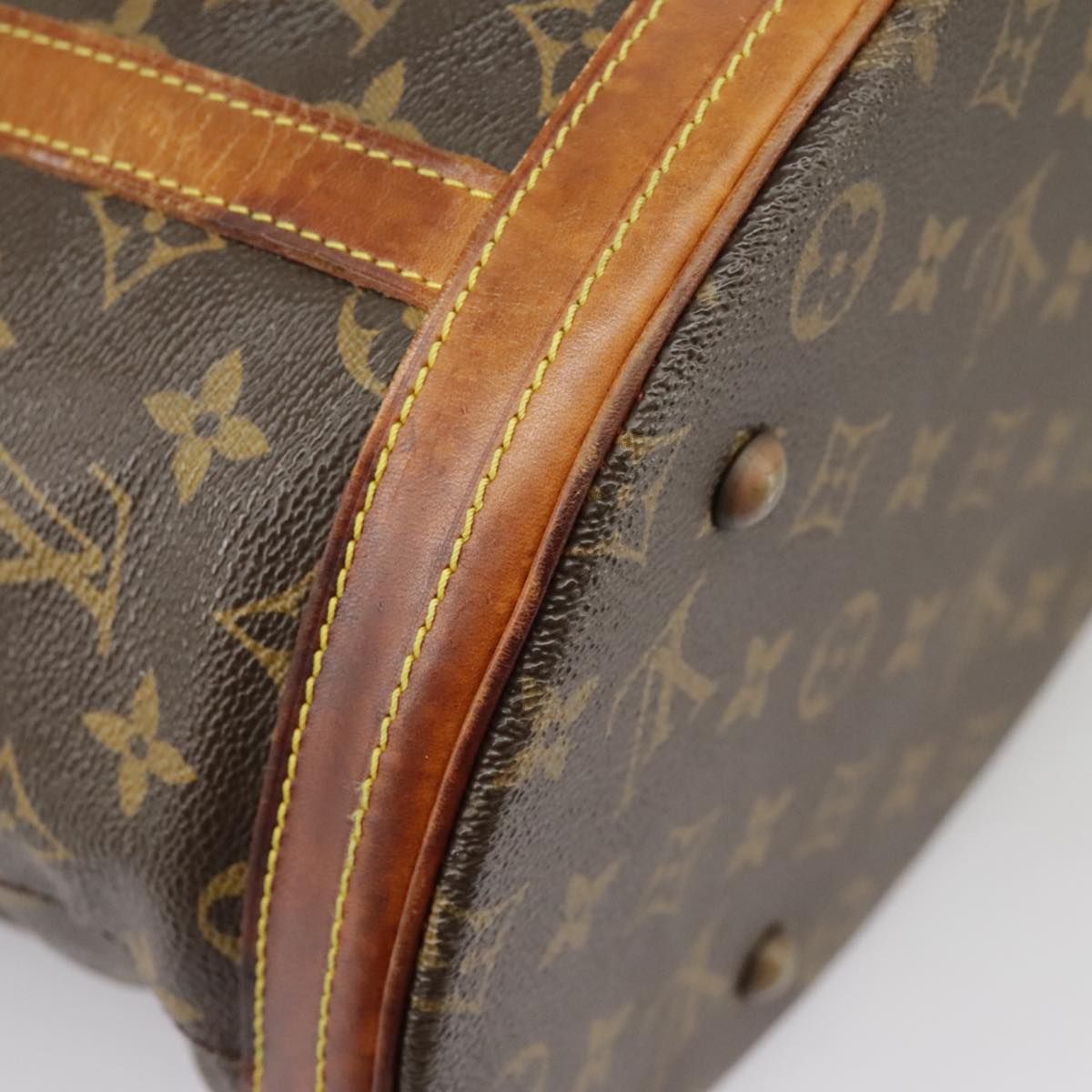 LOUIS VUITTON Monogram Bucket GM Shoulder Bag M42236 LV Auth 101211