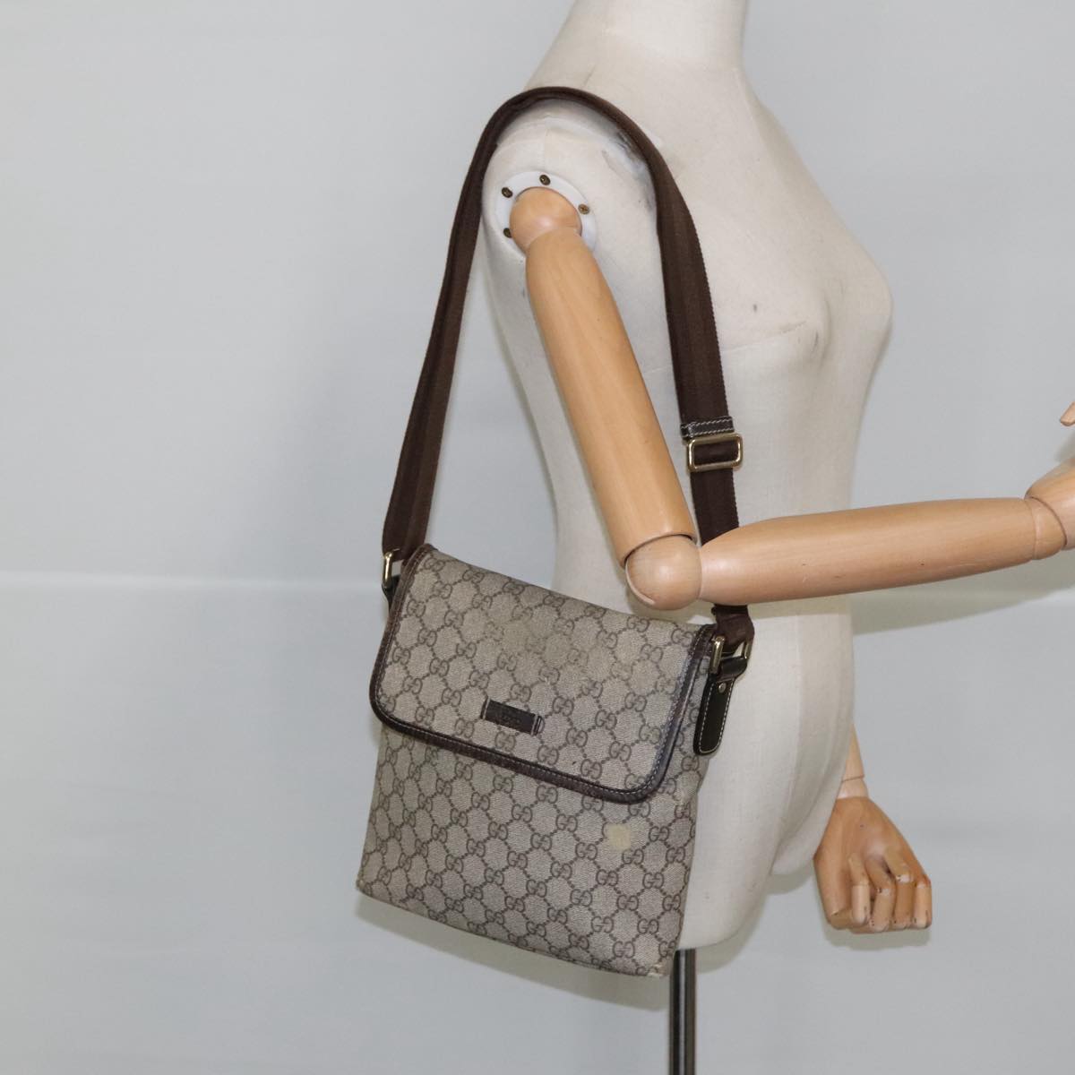 GUCCI GG Supreme Shoulder Bag PVC Beige 223666 Auth 101285