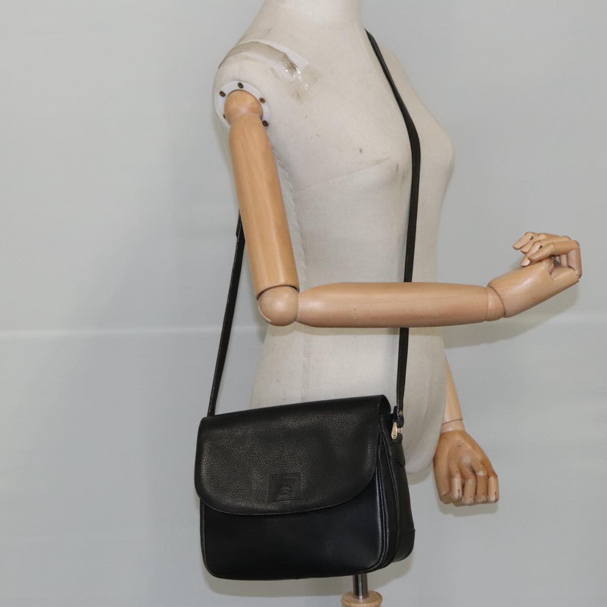 Burberrys Shoulder Bag Leather Black Auth 101289