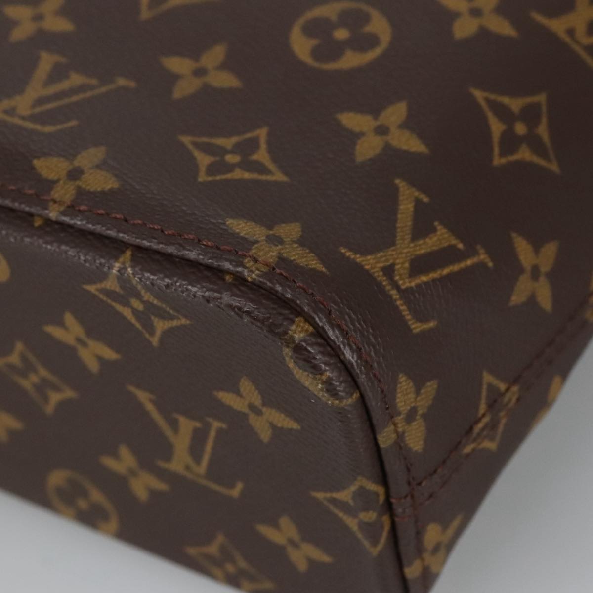 LOUIS VUITTON Monogram Luco Tote Bag M51155 LV Auth 101319SAV