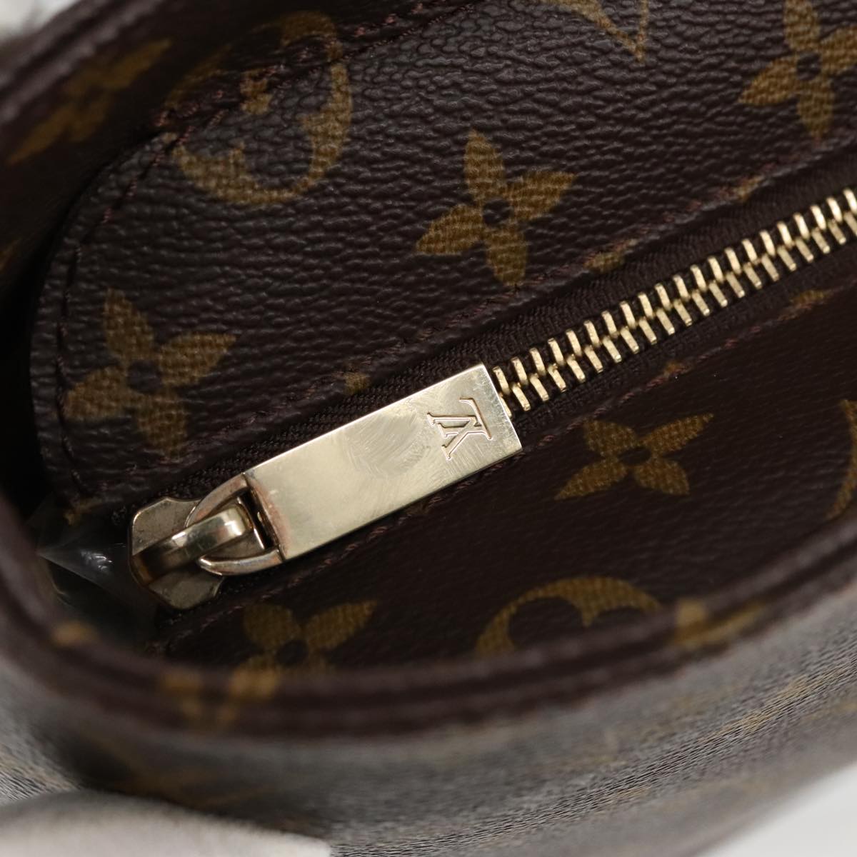 LOUIS VUITTON Monogram Luco Tote Bag M51155 LV Auth 101319SAV