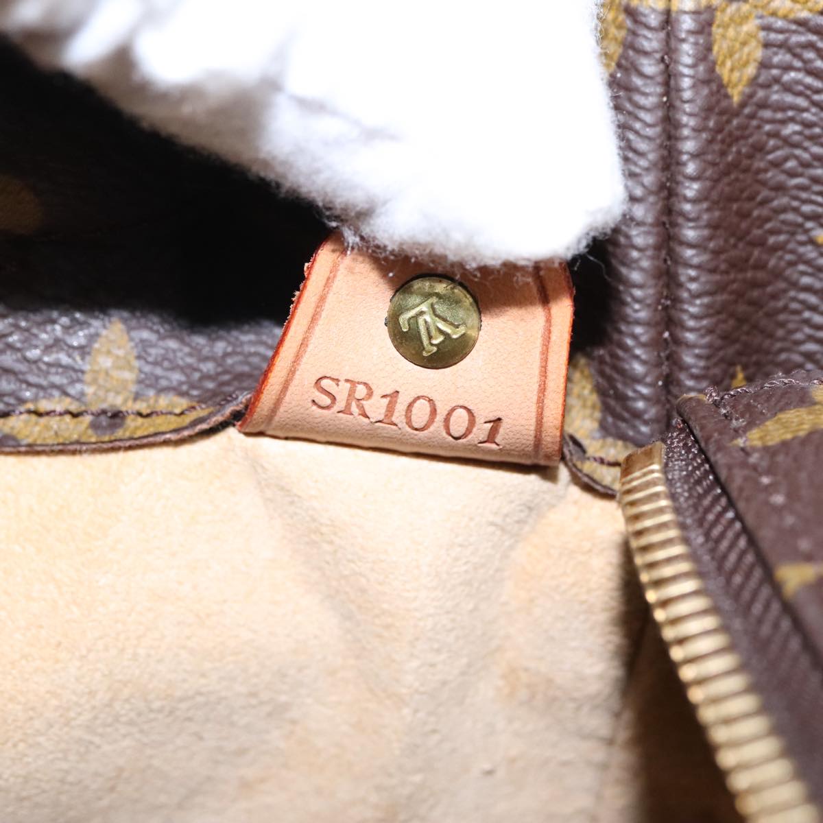 LOUIS VUITTON Monogram Luco Tote Bag M51155 LV Auth 101319SAV