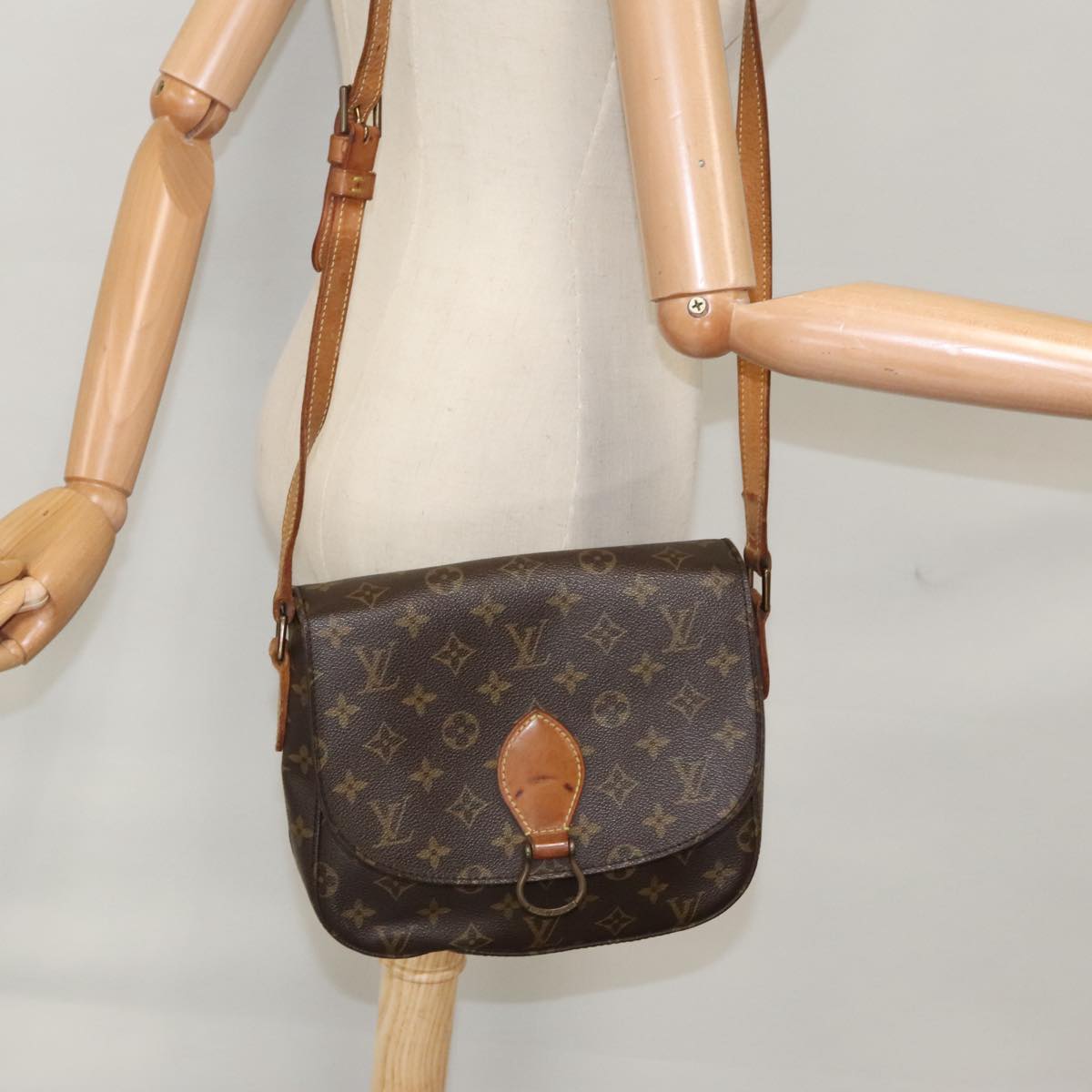 LOUIS VUITTON Monogram Saint Cloud GM Shoulder Bag M51242 LV Auth 101421