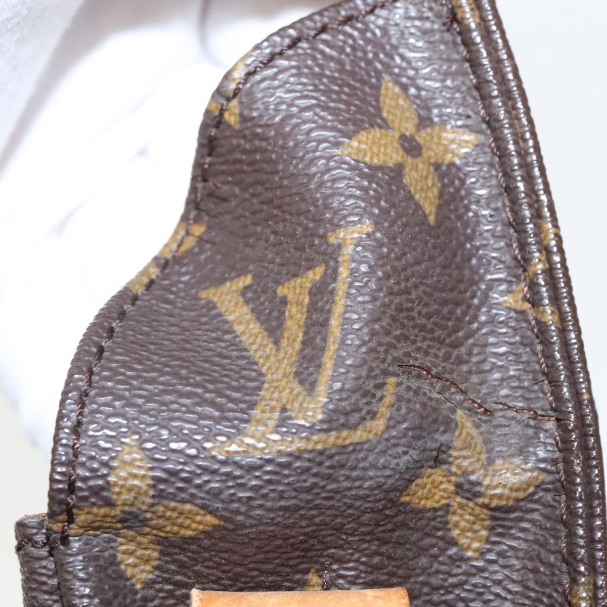 LOUIS VUITTON Monogram Cartouchiere MM Shoulder Bag M51253 LV Auth 101501