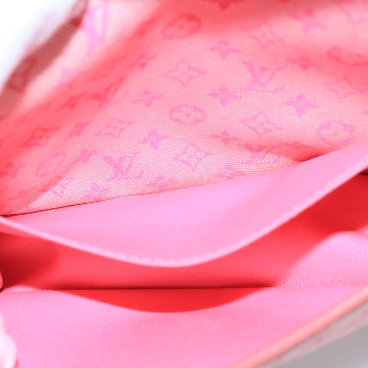 LOUIS VUITTON Monogram Mini Trousse Marie Kate Strawberry M92934 LV Auth 101544V