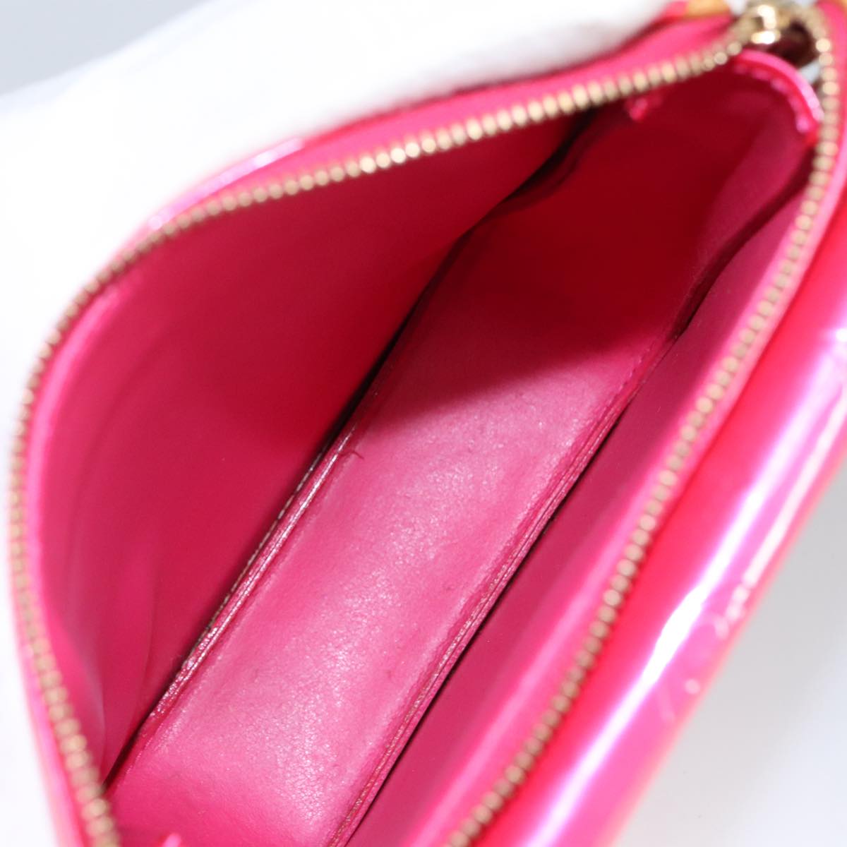 LOUIS VUITTON Monogram Vernis Motto Pouch Fuchsia Pink M91225 LV Auth 101564