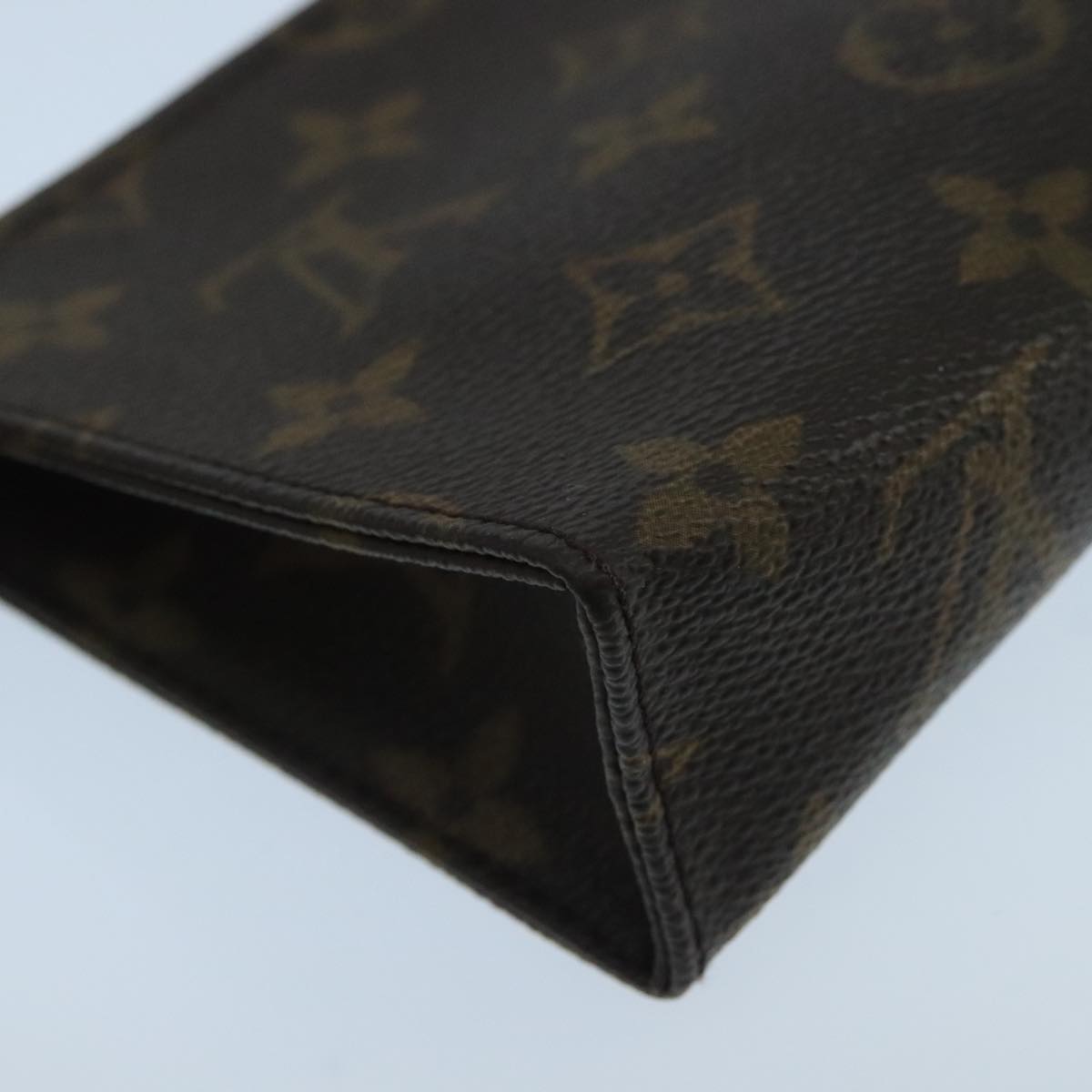 LOUIS VUITTON Monogram Poche Toilette 15 Pouch M47546 LV Auth 101815