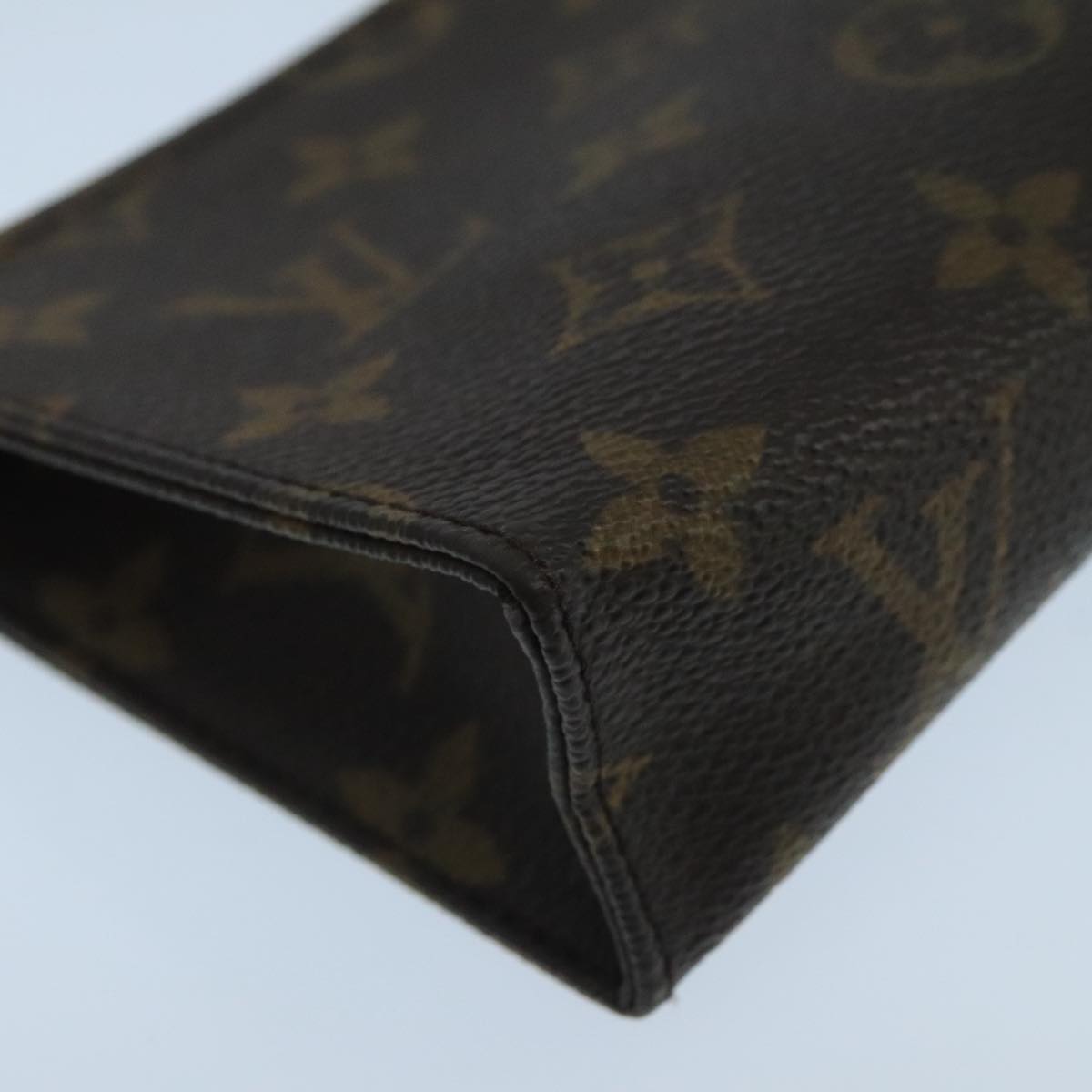 LOUIS VUITTON Monogram Poche Toilette 15 Pouch M47546 LV Auth 101815