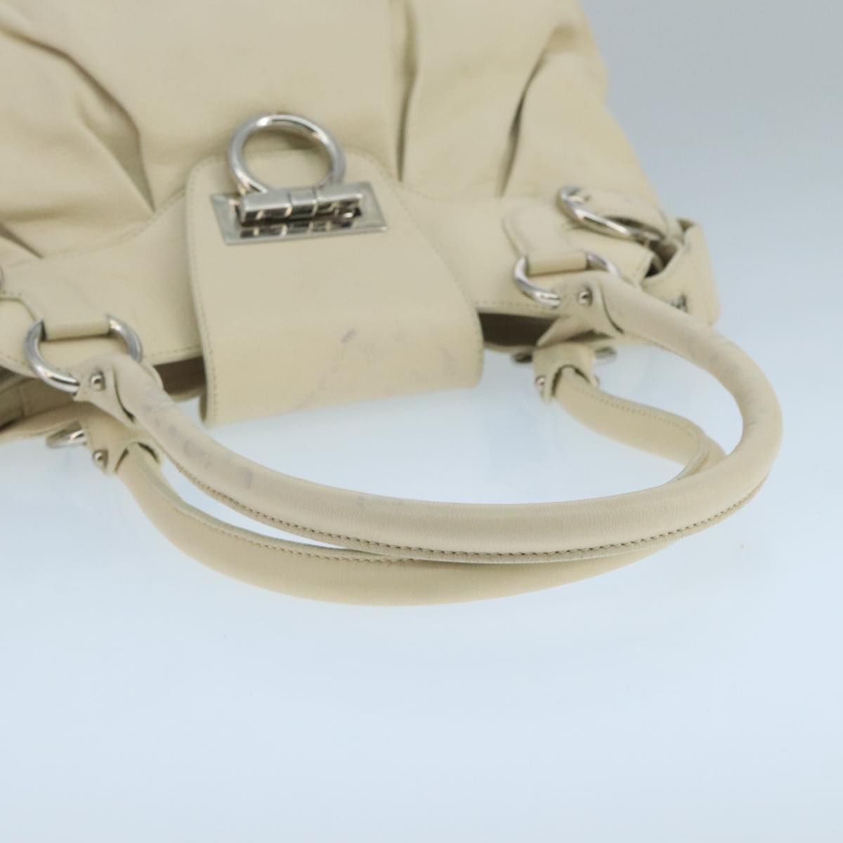 Salvatore Ferragamo Gancini Hand Bag Leather White Silver Auth 101988