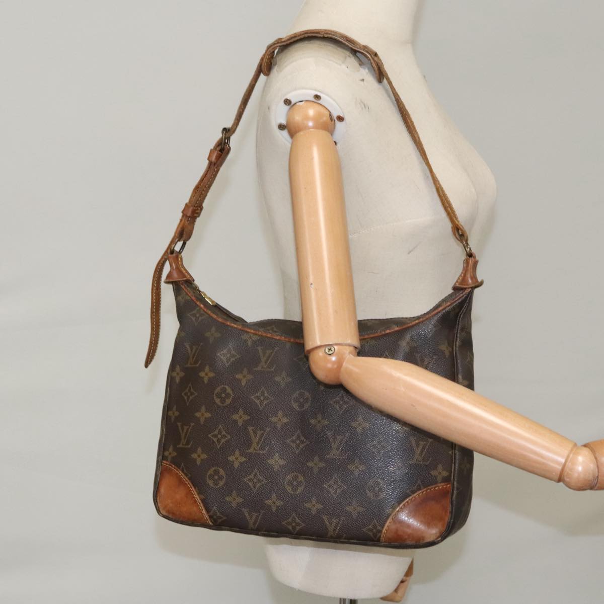 LOUIS VUITTON Monogram Boulogne 30 Shoulder Bag M51265 LV Auth 102177