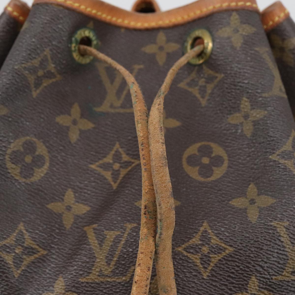 LOUIS VUITTON Monogram Petit Noe Shoulder Bag M42226 LV Auth 102212