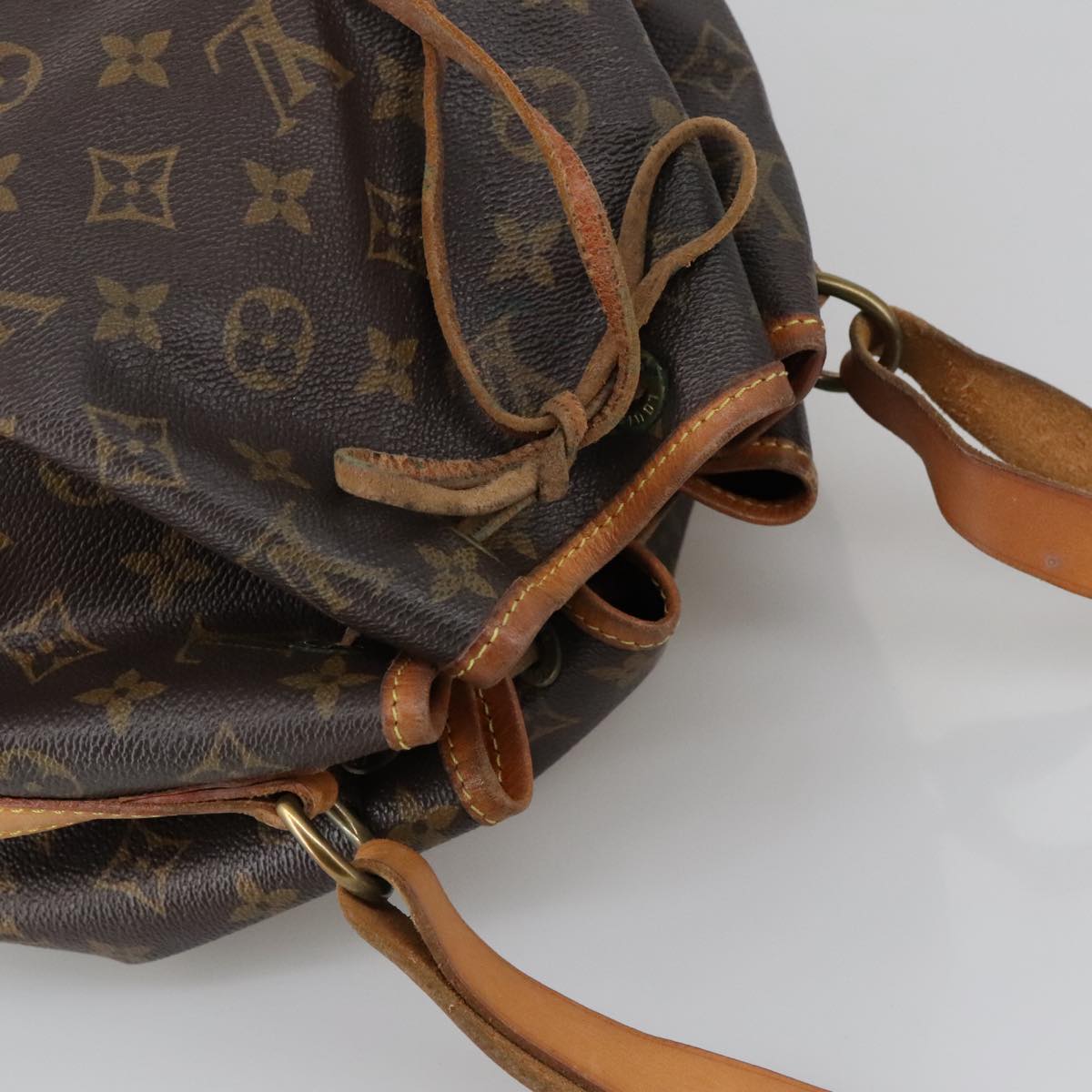 LOUIS VUITTON Monogram Petit Noe Shoulder Bag M42226 LV Auth 102212