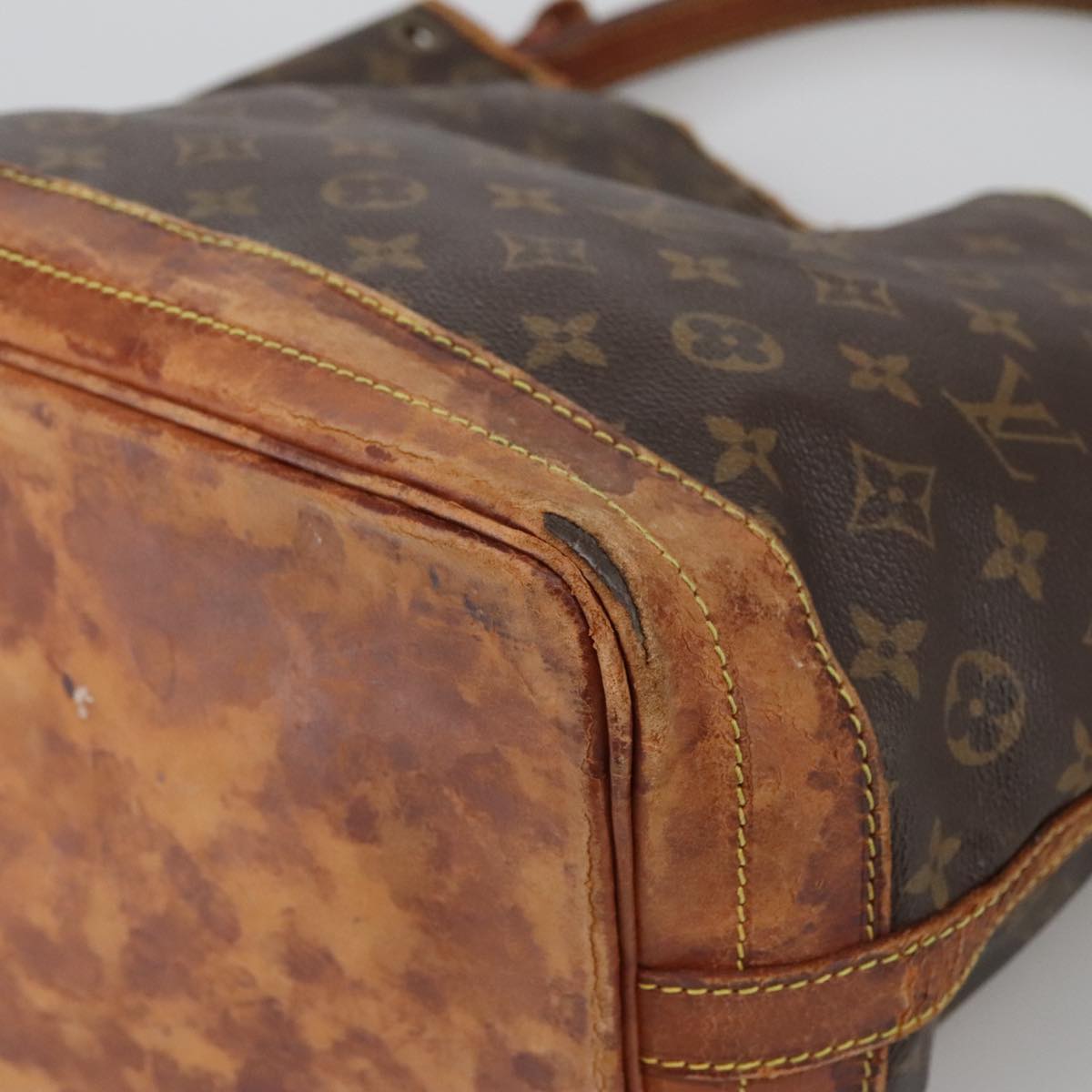 LOUIS VUITTON Monogram Noe Shoulder Bag M42224 LV Auth 102228