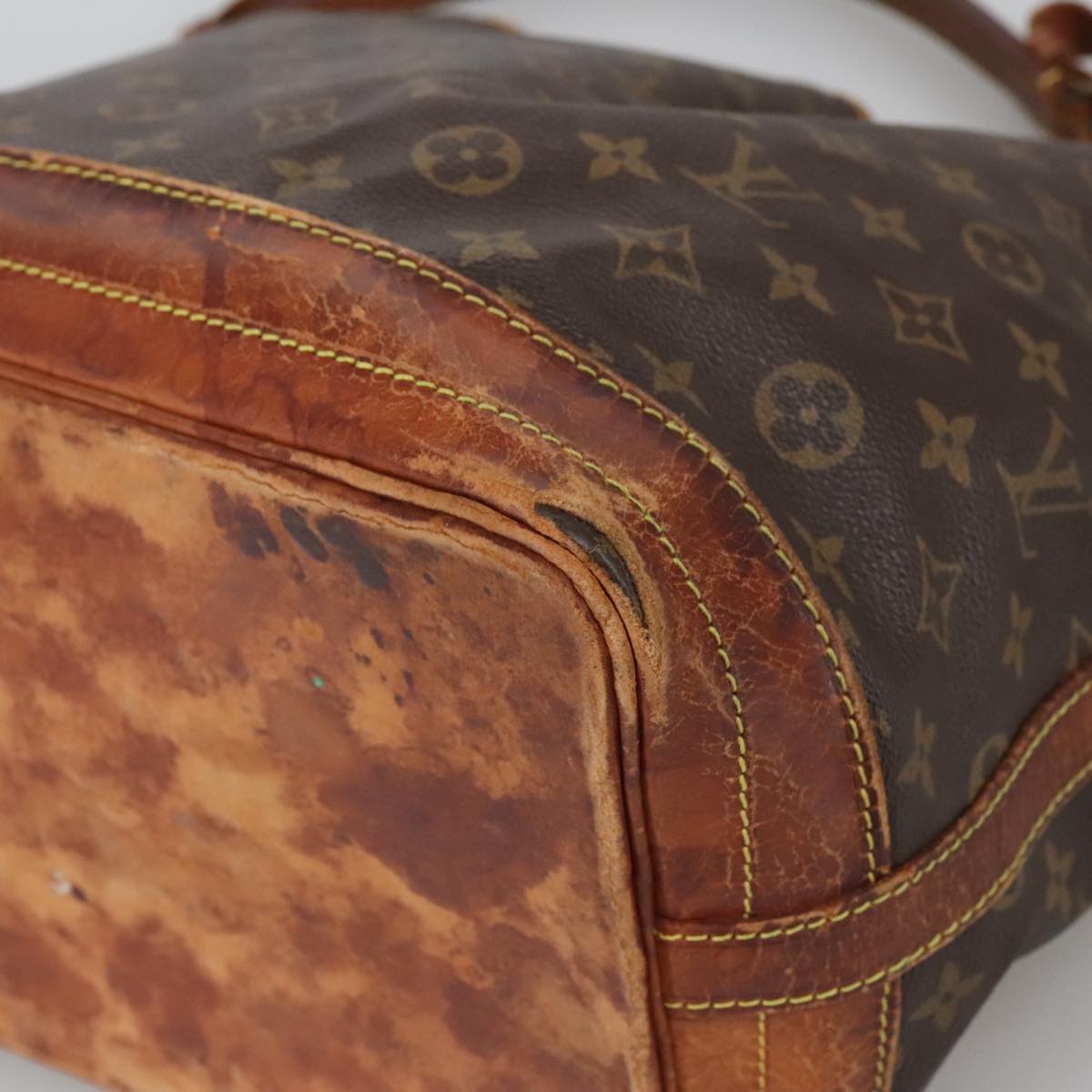 LOUIS VUITTON Monogram Noe Shoulder Bag M42224 LV Auth 102228