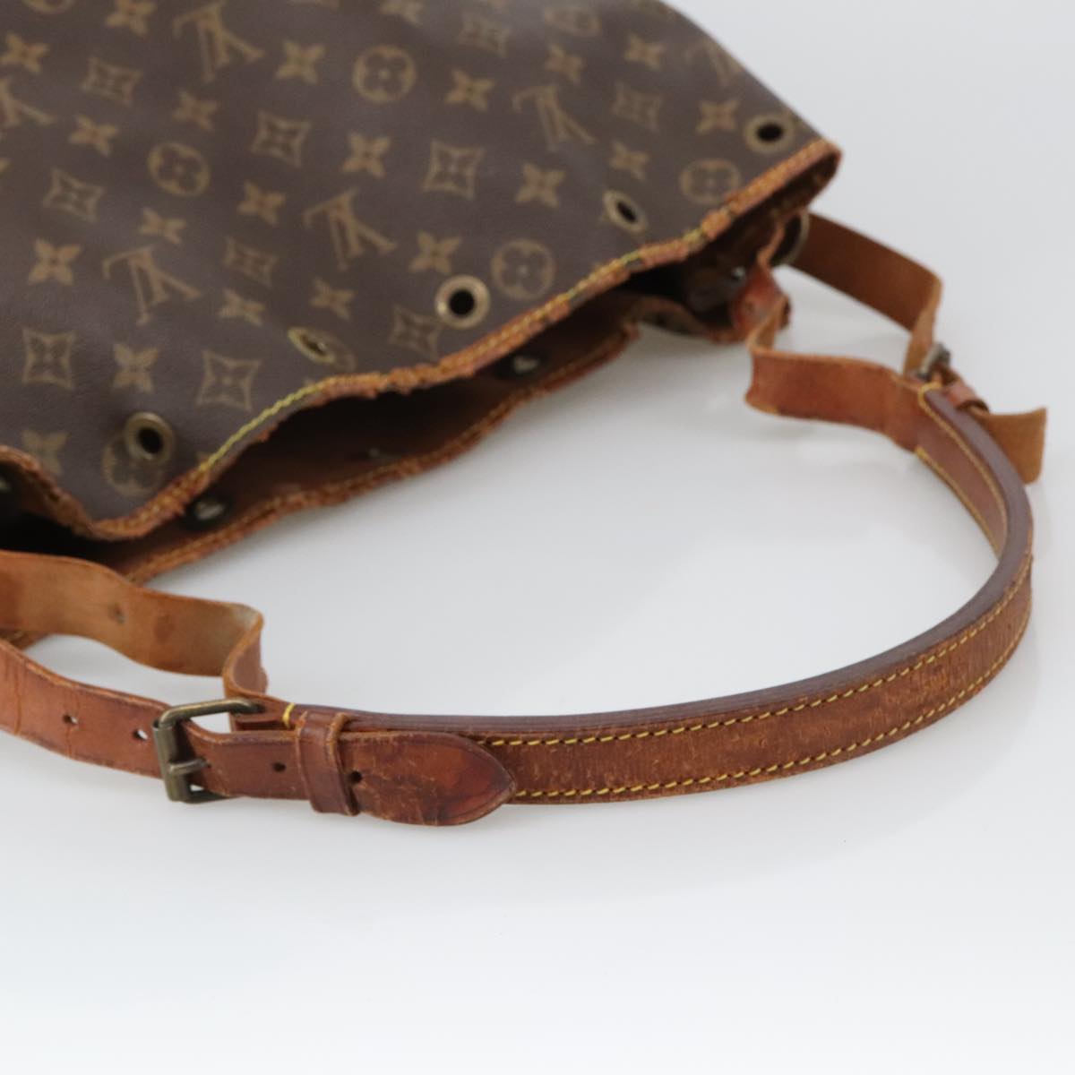 LOUIS VUITTON Monogram Noe Shoulder Bag M42224 LV Auth 102228