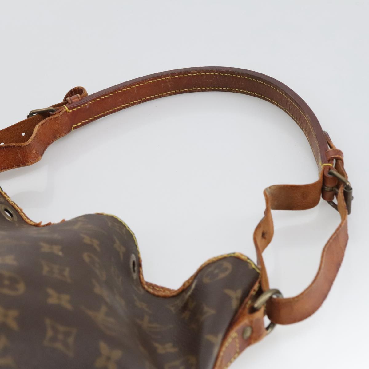 LOUIS VUITTON Monogram Noe Shoulder Bag M42224 LV Auth 102228