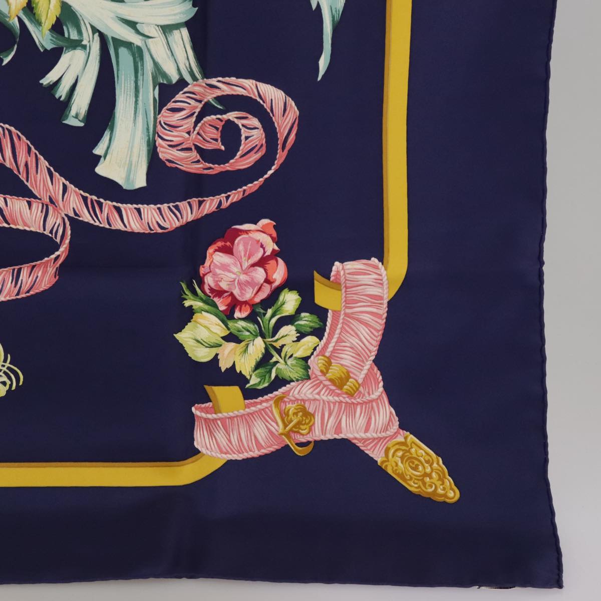 HERMES Carre 90 Scarf ""REGINA"" Silk Navy Auth 102323