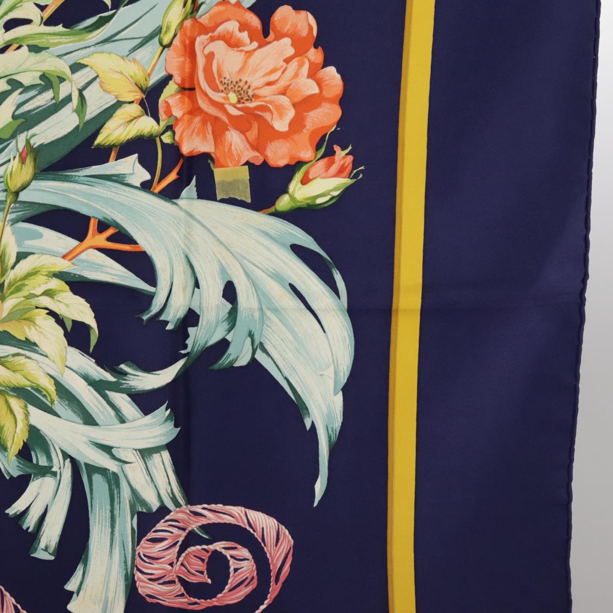 HERMES Carre 90 Scarf ""REGINA"" Silk Navy Auth 102323