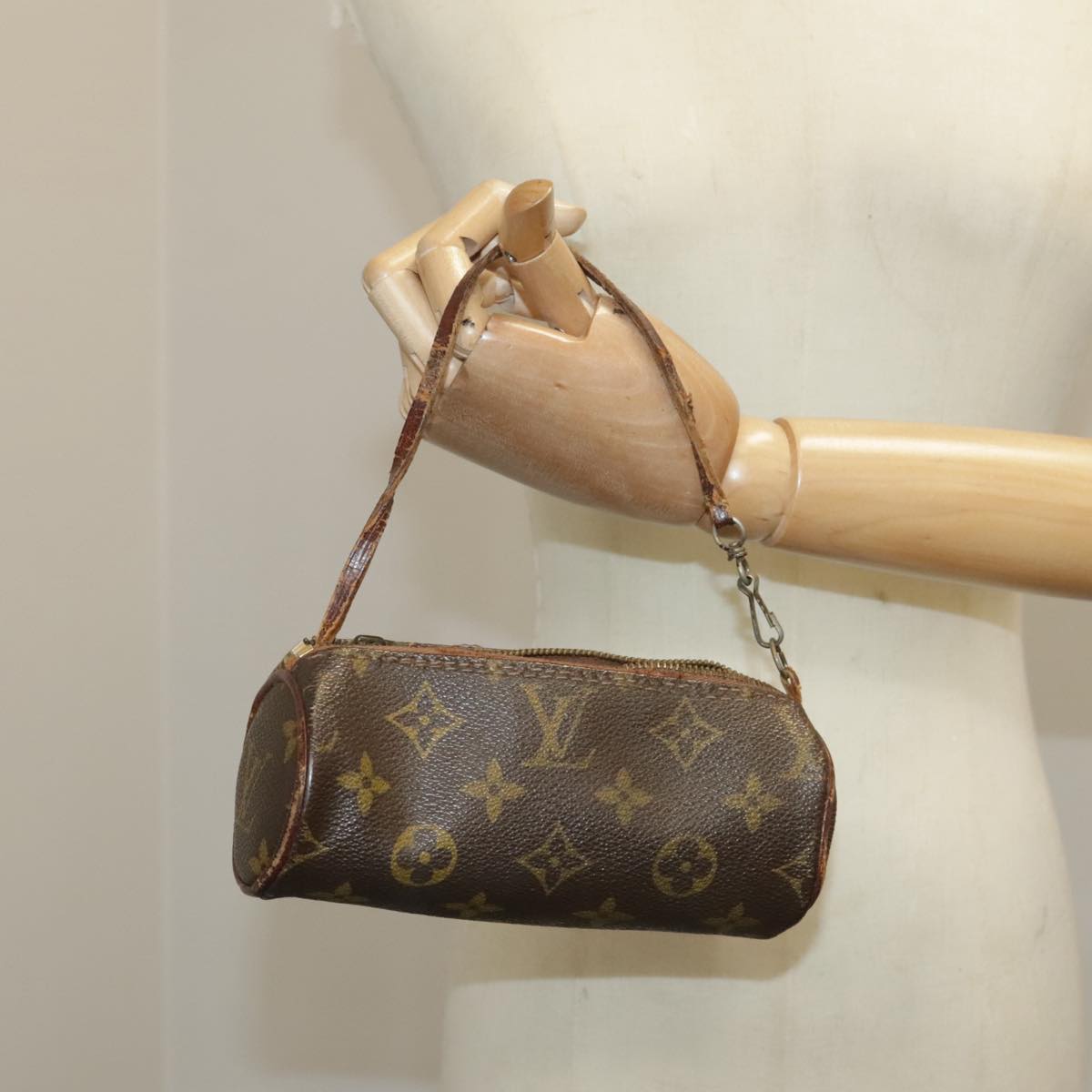 LOUIS VUITTON Monogram Papillon Pouch LV Auth 102426