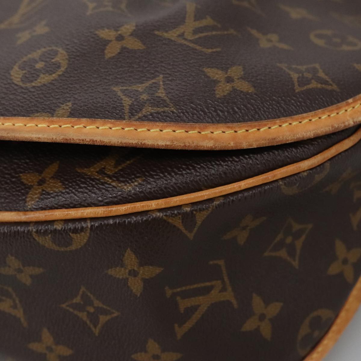 LOUIS VUITTON Monogram Menilmontant MM Shoulder Bag M40473 LV Auth 102429