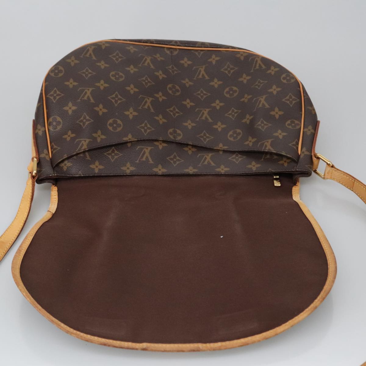 LOUIS VUITTON Monogram Menilmontant MM Shoulder Bag M40473 LV Auth 102429