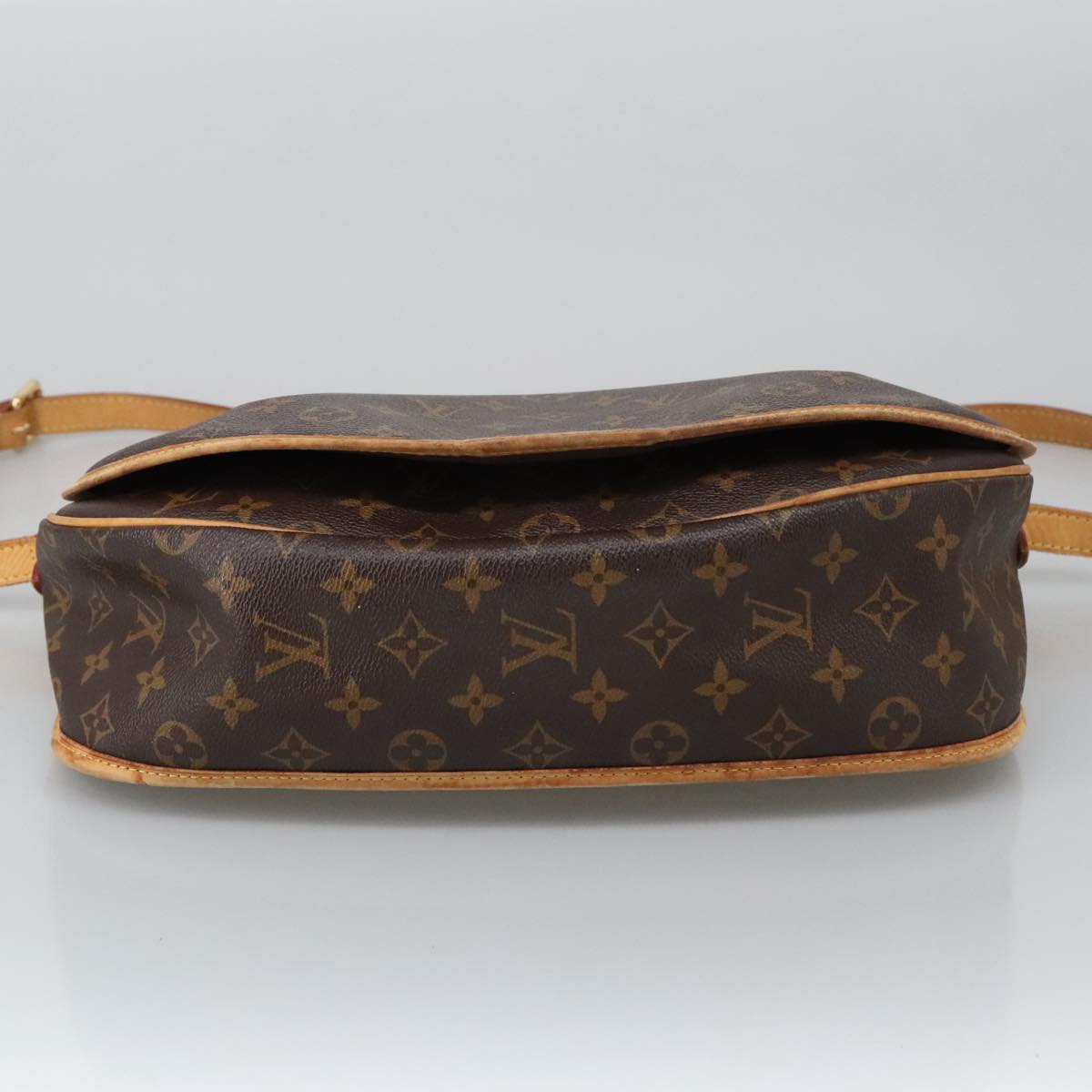 LOUIS VUITTON Monogram Menilmontant MM Shoulder Bag M40473 LV Auth 102429