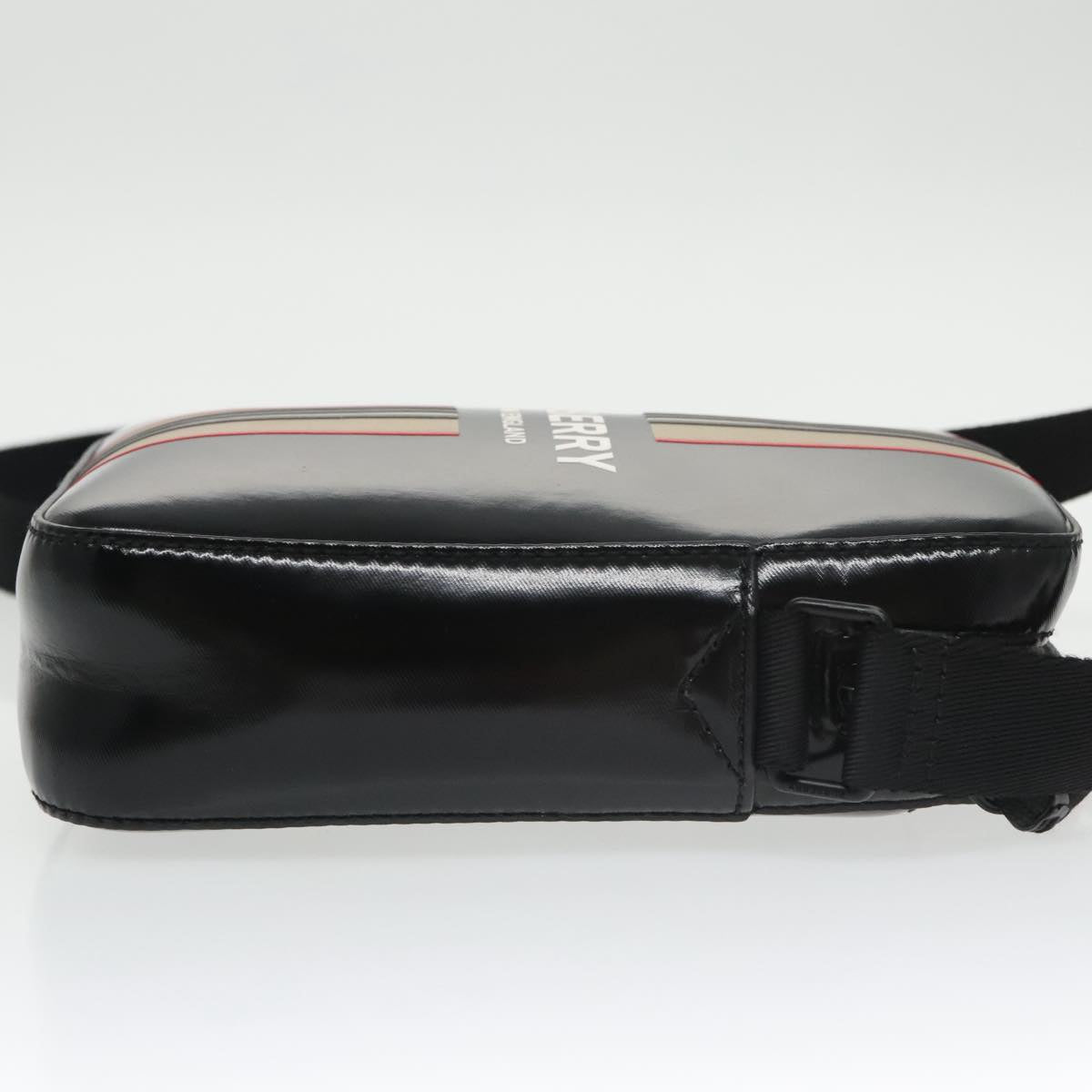 BURBERRY Shoulder Bag Enamel Black Auth 102454