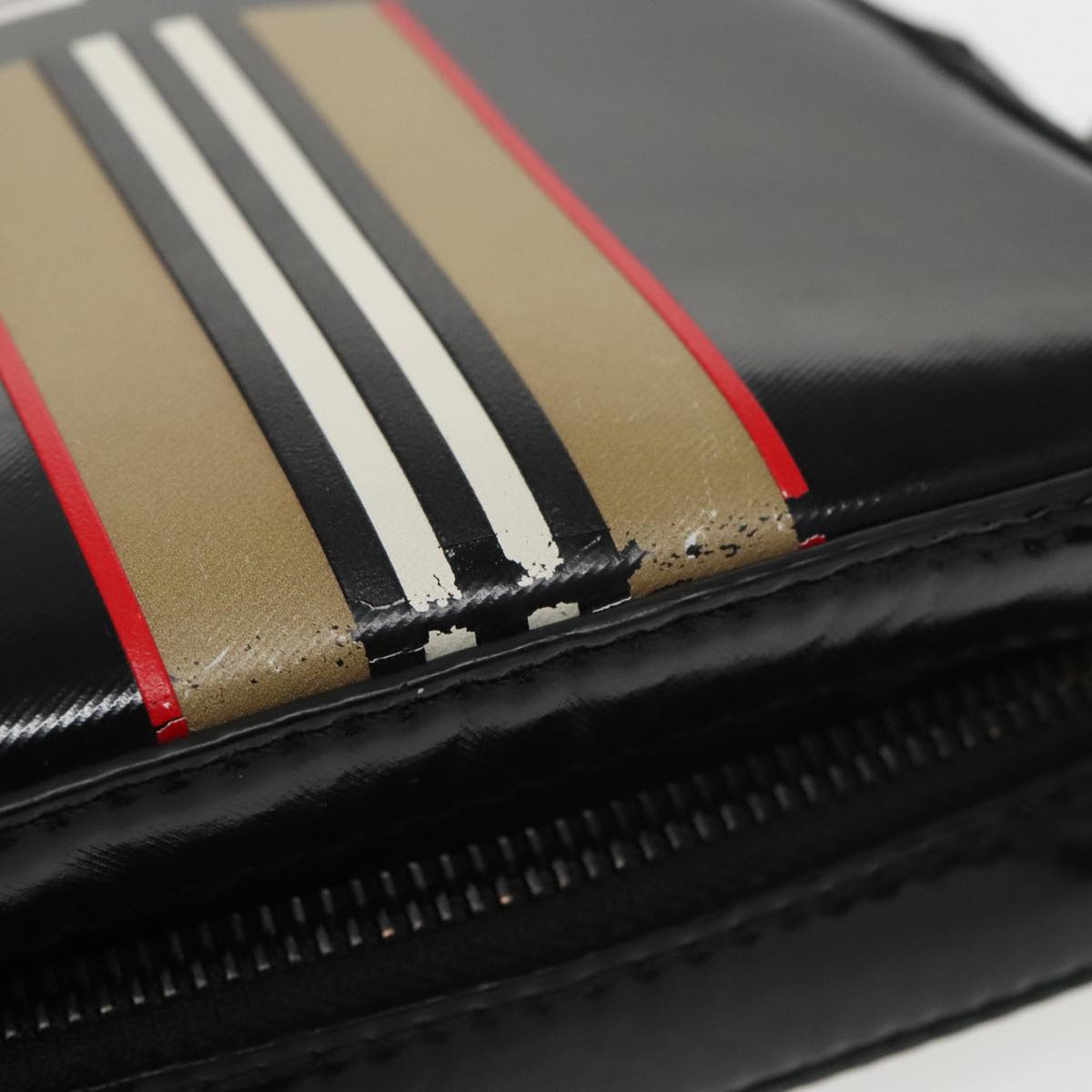 BURBERRY Shoulder Bag Enamel Black Auth 102454