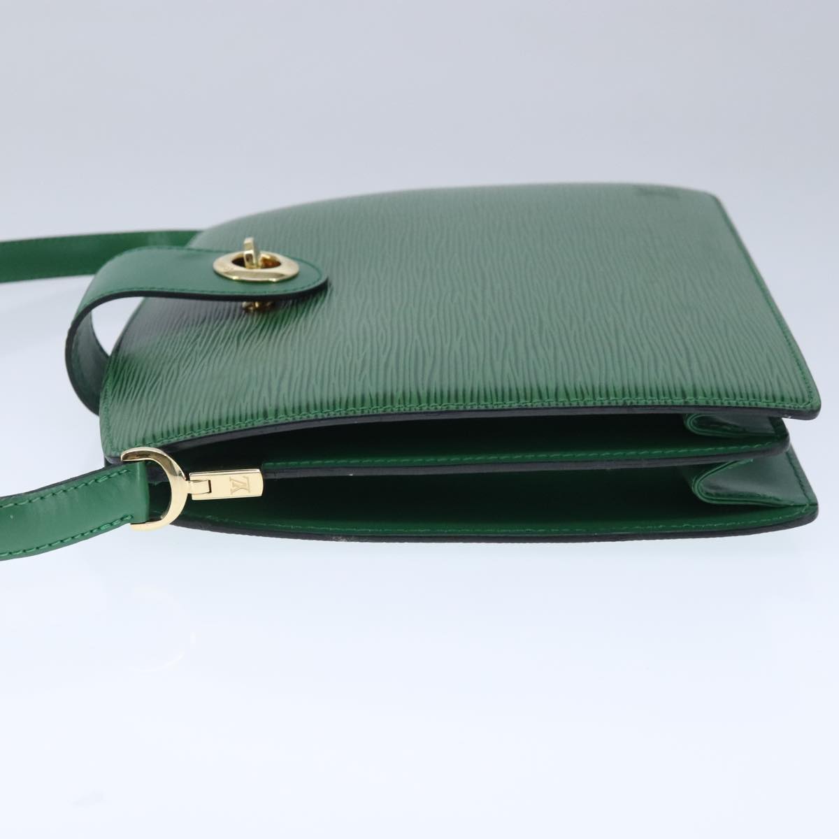 LOUIS VUITTON Epi Capuchin Shoulder Bag Green M52344 LV Auth 102505