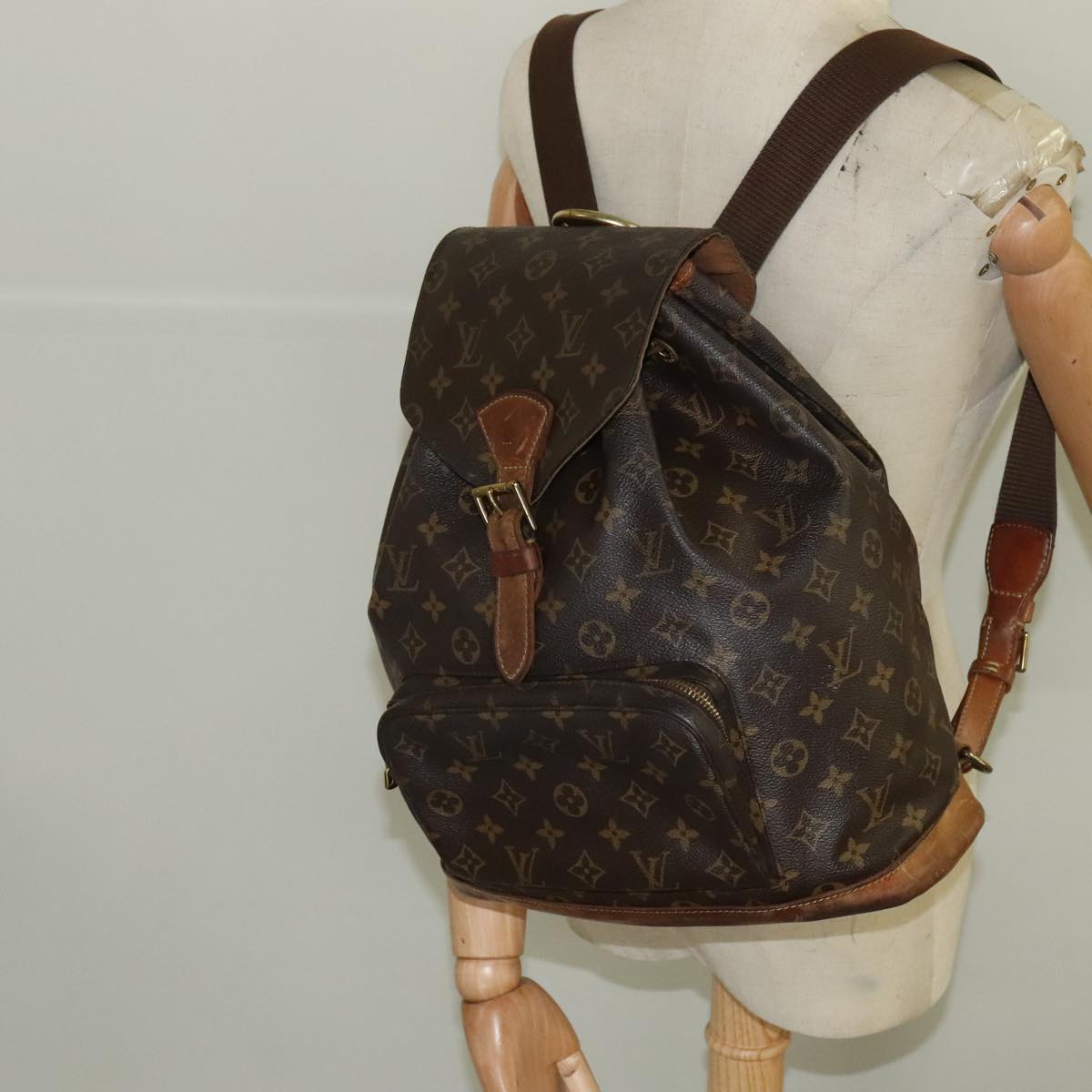 LOUIS VUITTON Monogram Montsouris GM Backpack M51135 LV Auth 102540