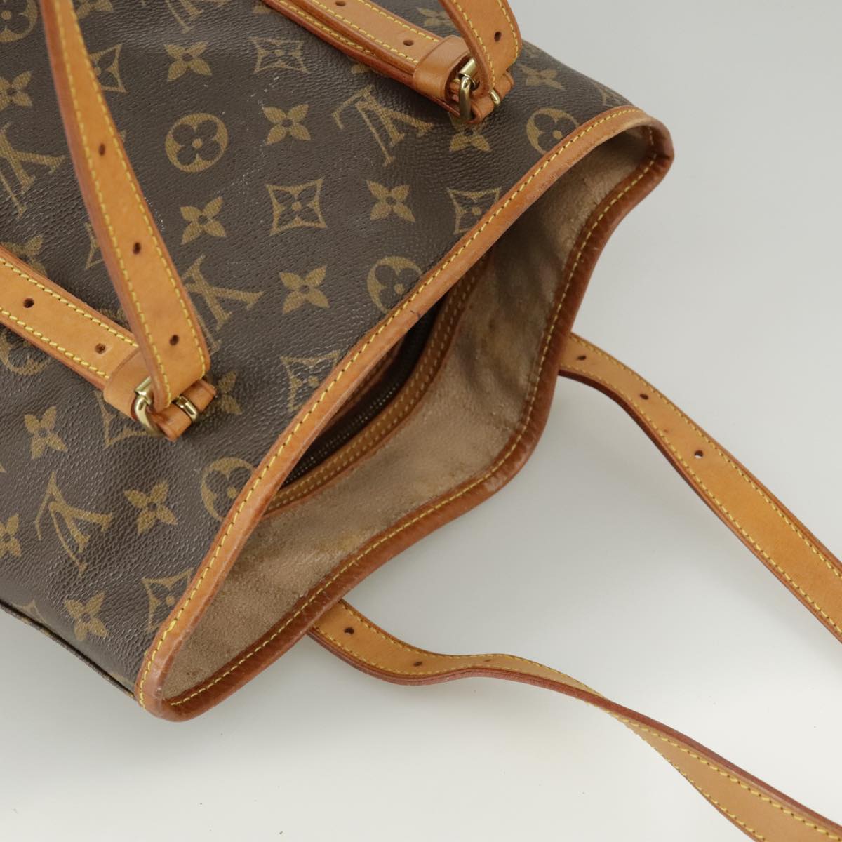 LOUIS VUITTON Monogram Bucket GM Shoulder Bag M42236 LV Auth 102560