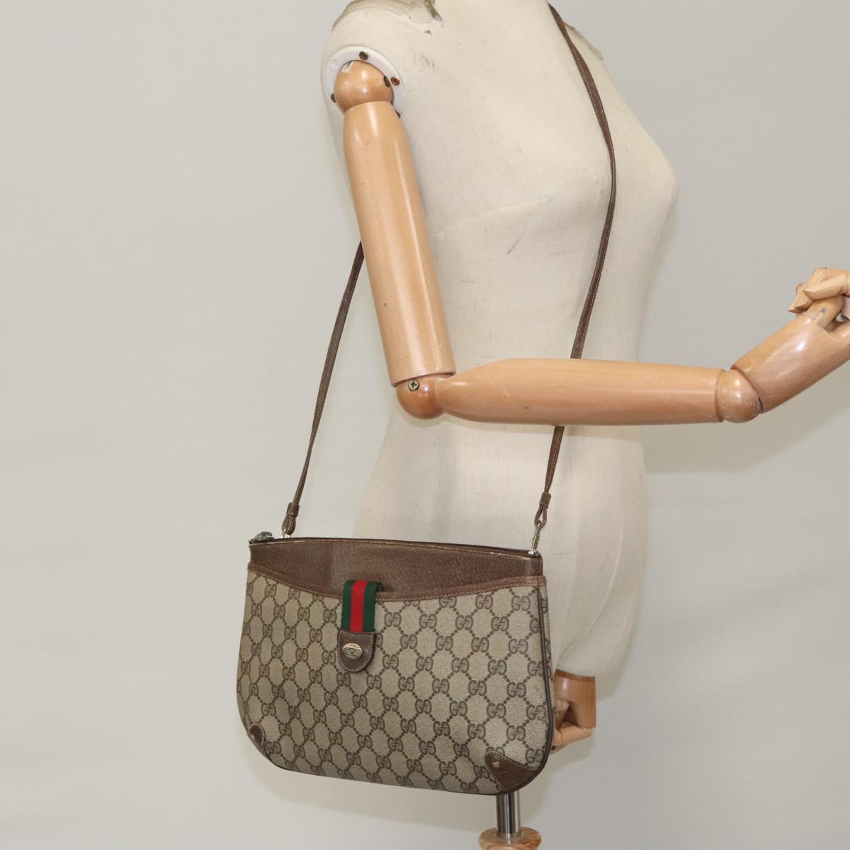 GUCCI GG Supreme Web Sherry Line Shoulder Bag PVC Beige 904 02 026 Auth 102752