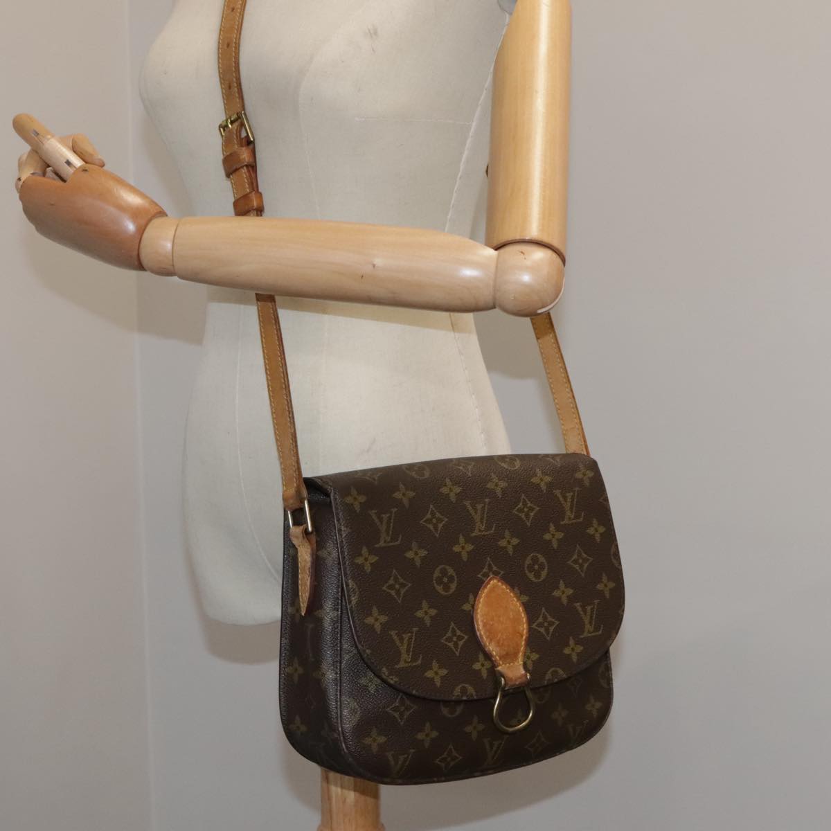 LOUIS VUITTON Monogram Saint Cloud GM Shoulder Bag Vintage M51242 LV Auth 102768