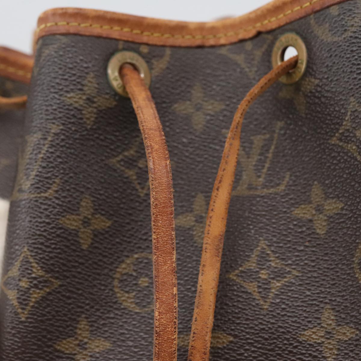 LOUIS VUITTON Monogram Noe Shoulder Bag M42224 LV Auth 102853