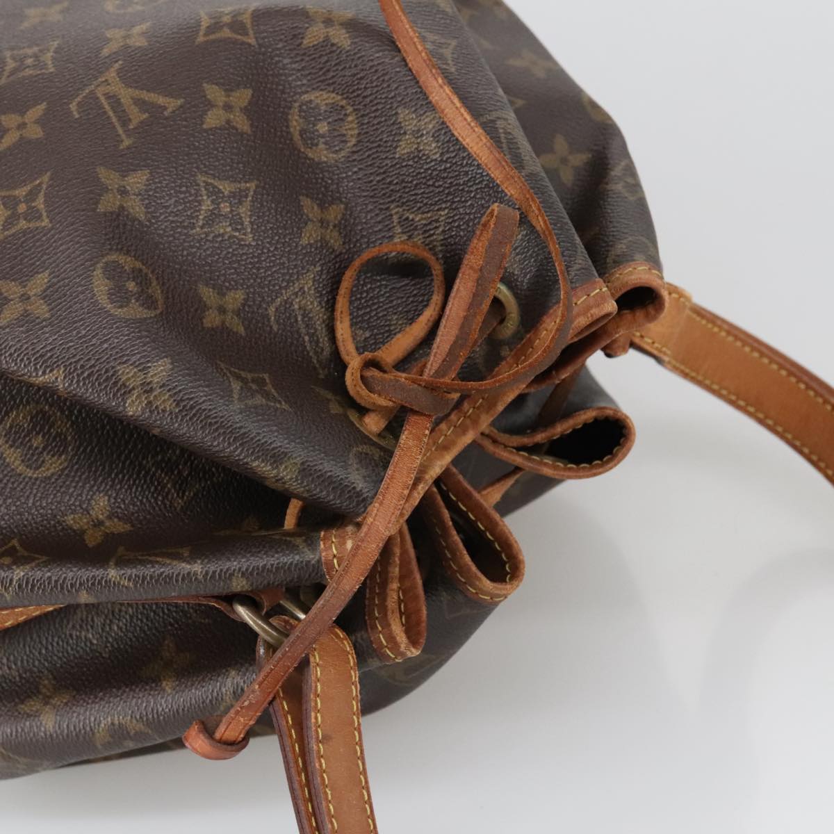 LOUIS VUITTON Monogram Noe Shoulder Bag M42224 LV Auth 102853