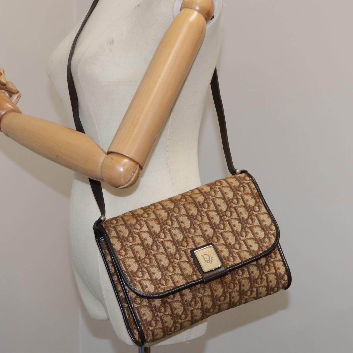 Christian Dior Trotter Canvas Shoulder Bag Brown Auth 102860