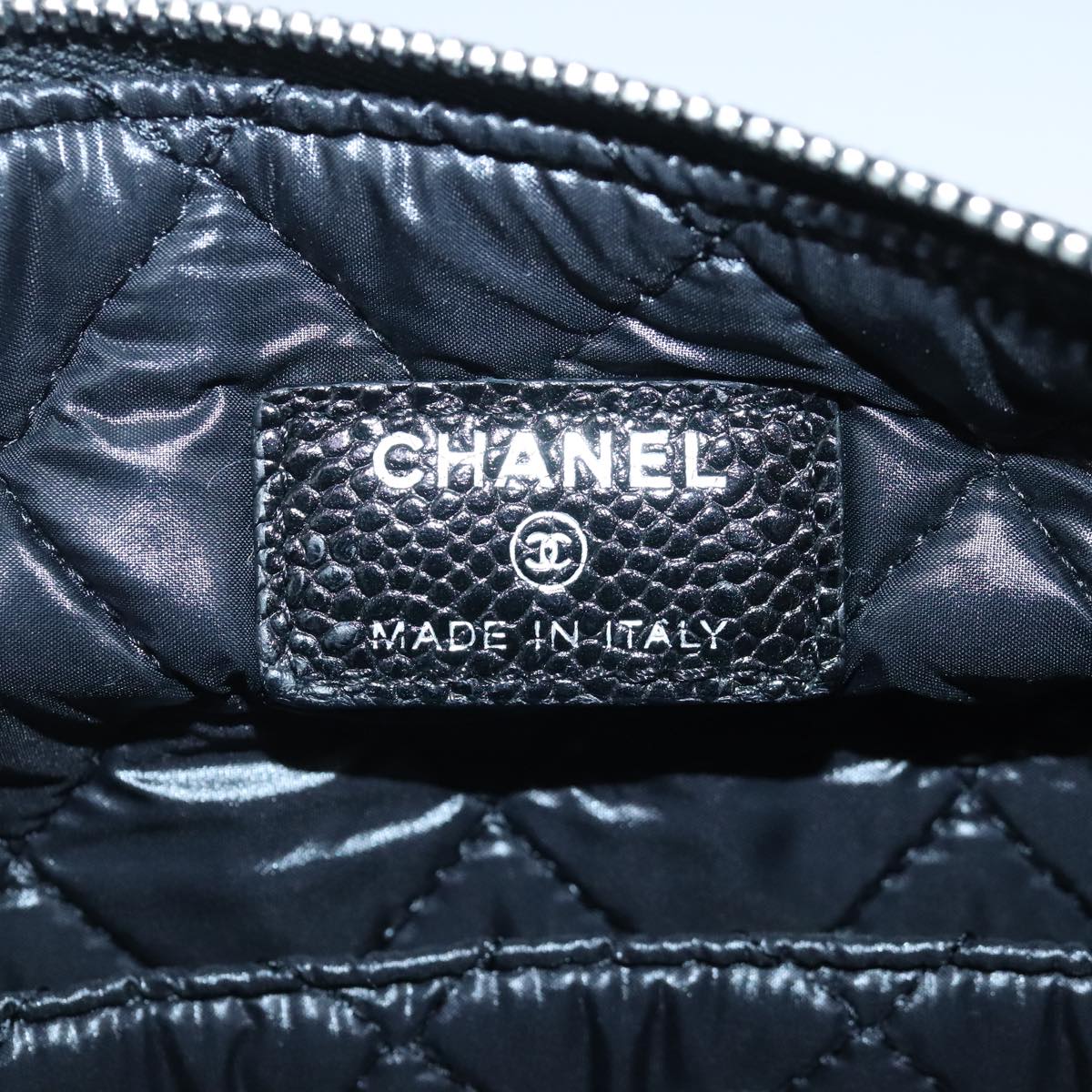 CHANEL Matelasse Hand Bag Caviar Skin Black CC Auth 102997A