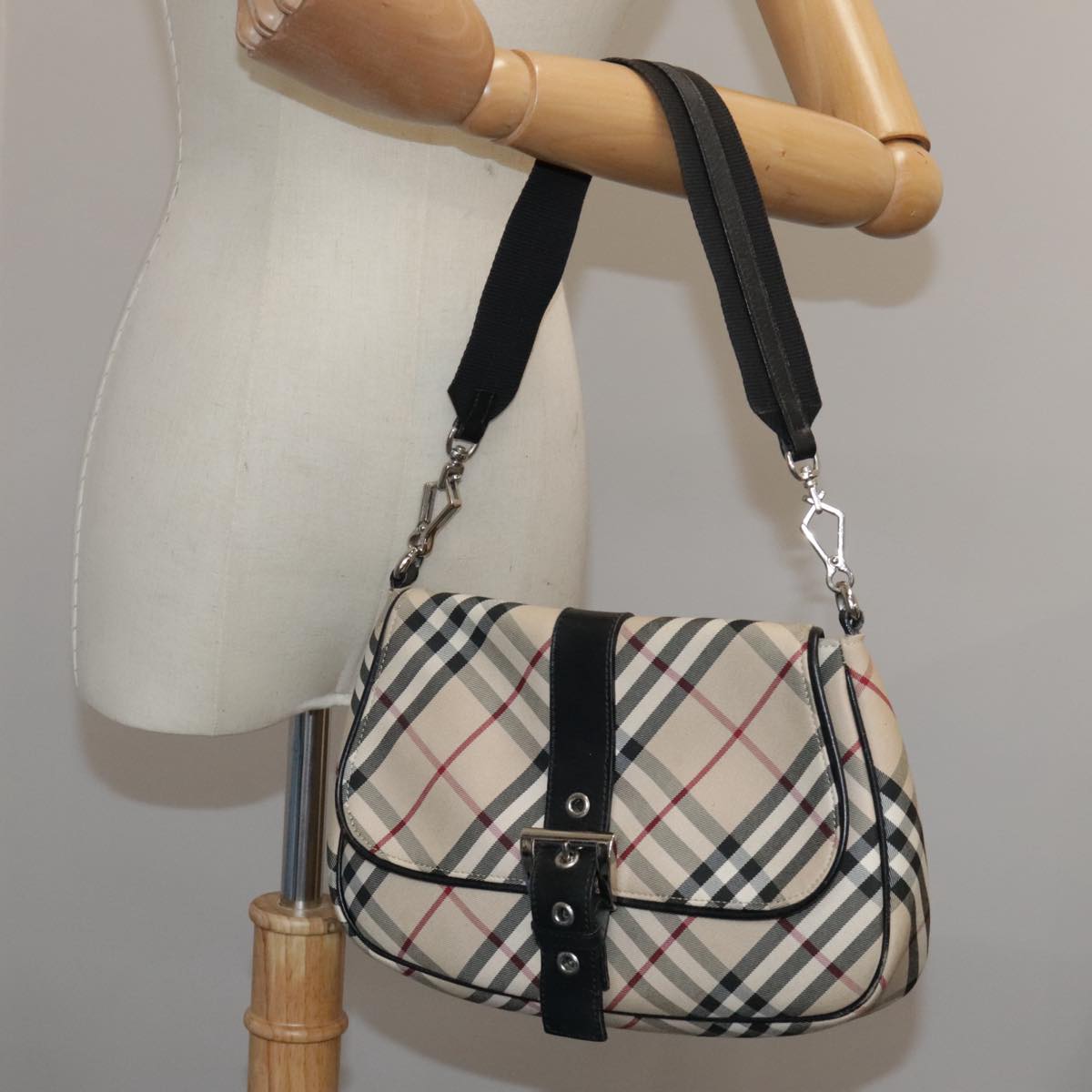 BURBERRY Nova Check Shoulder Bag Canvas Beige Auth 103027