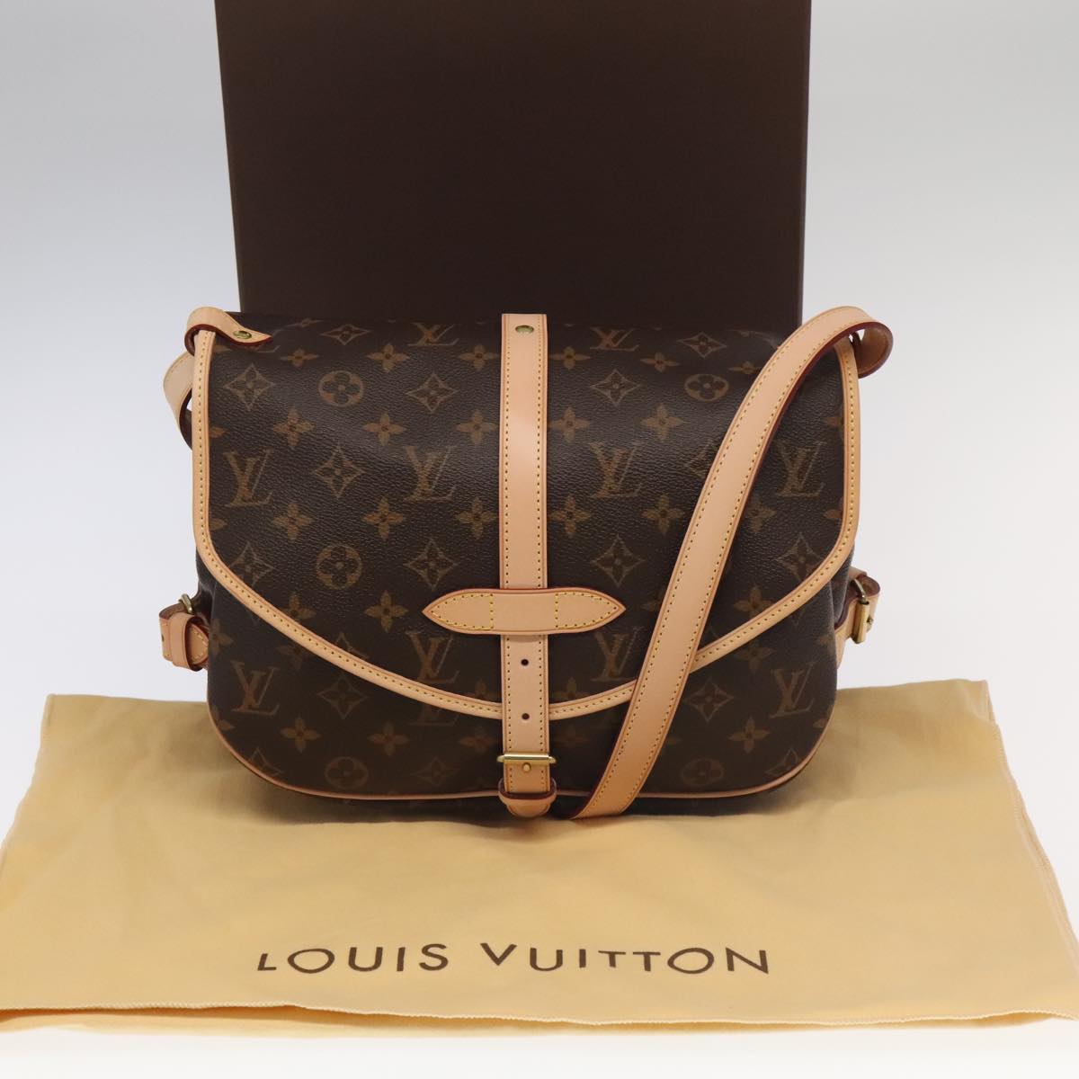 LOUIS VUITTON Monogram Saumur 30 Shoulder Bag M42256 LV Auth 103095S