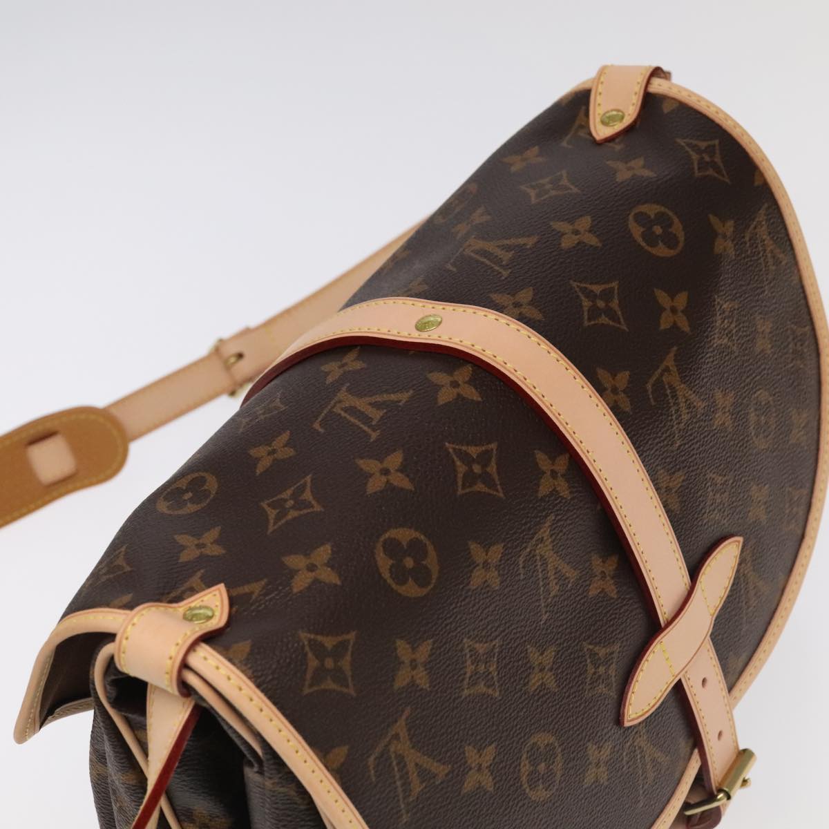 LOUIS VUITTON Monogram Saumur 30 Shoulder Bag M42256 LV Auth 103095S