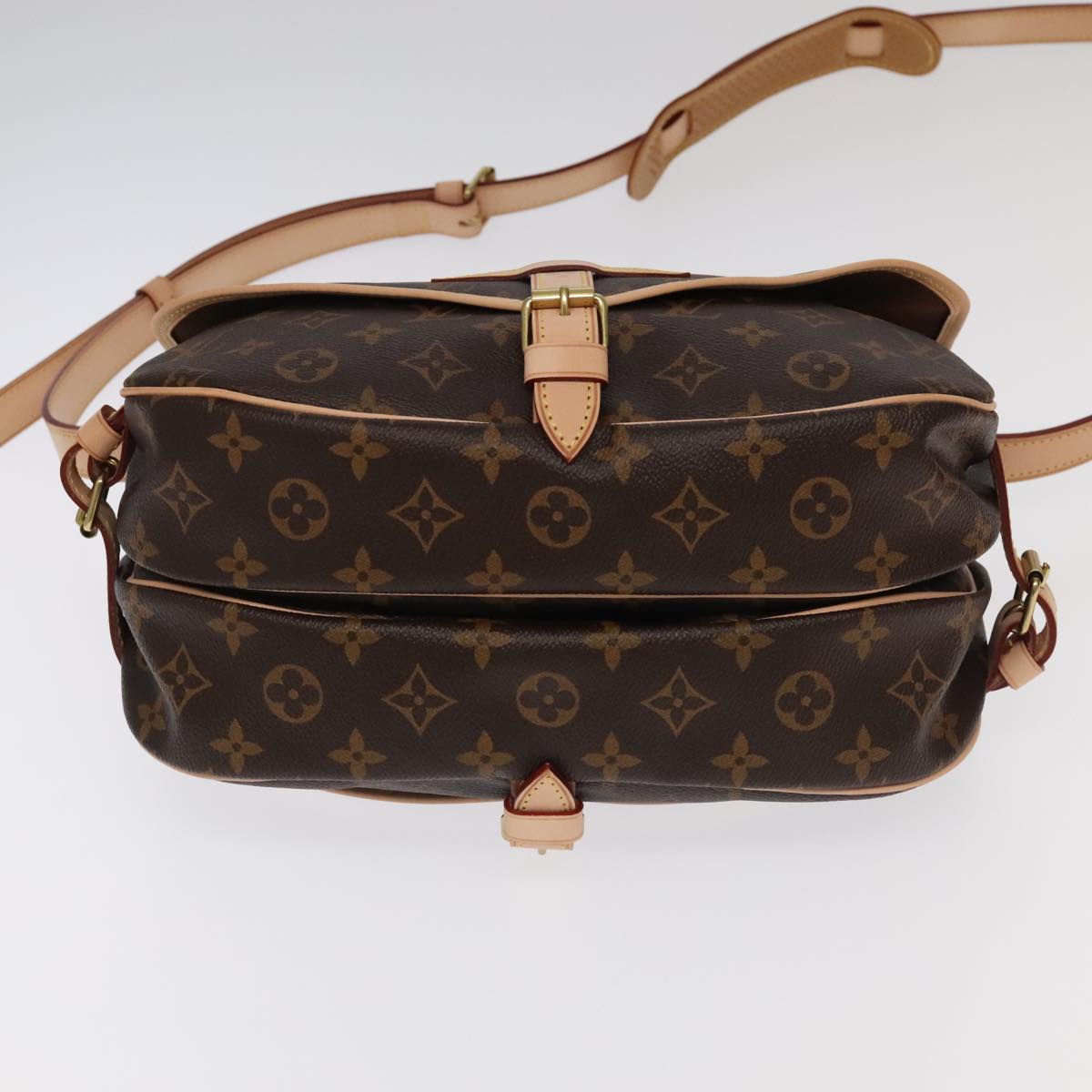 LOUIS VUITTON Monogram Saumur 30 Shoulder Bag M42256 LV Auth 103095S