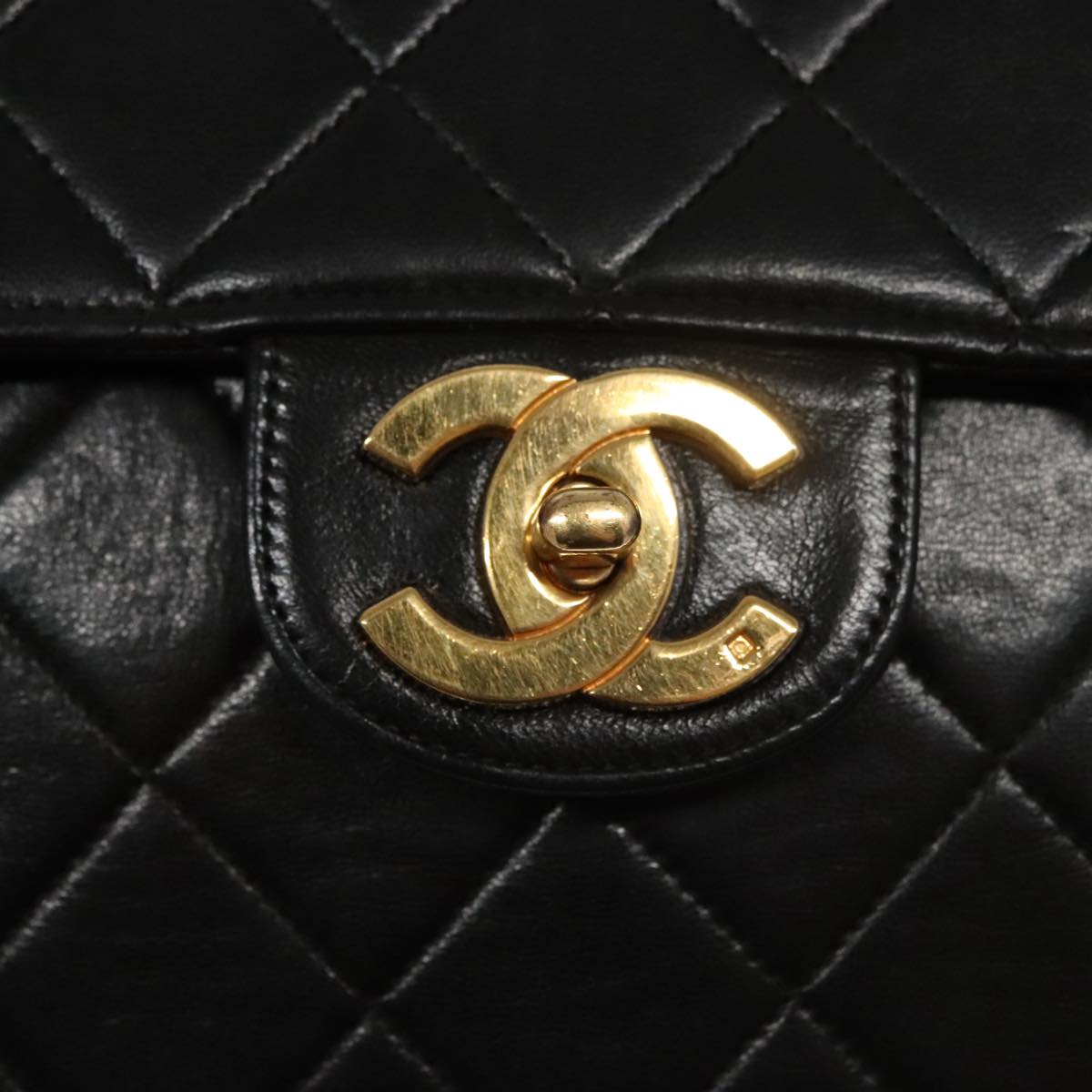 CHANEL Matelasse 31 Chain Shoulder Bag Lamb Skin Black Gold CC Auth 103204A