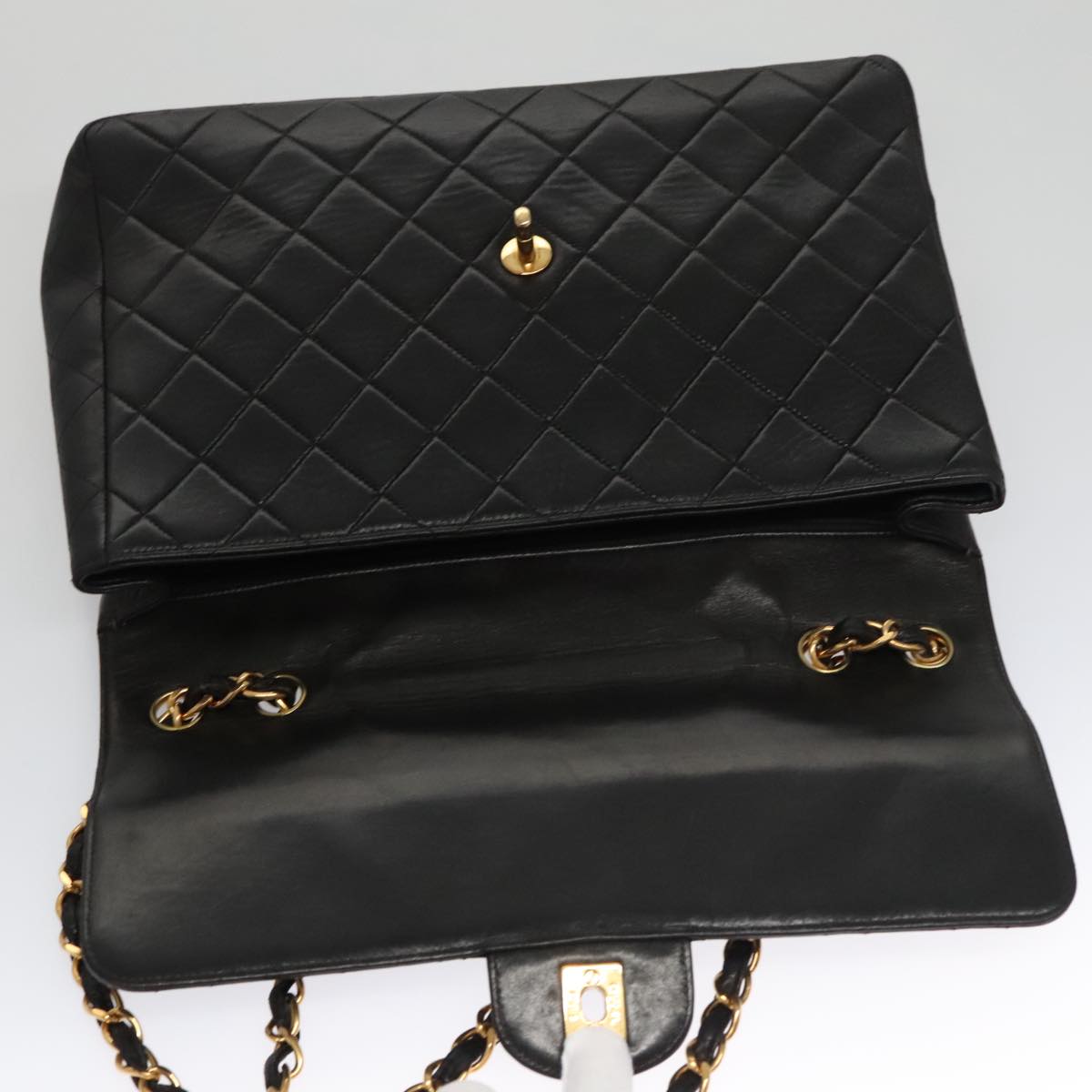 CHANEL Matelasse 31 Chain Shoulder Bag Lamb Skin Black Gold CC Auth 103204A