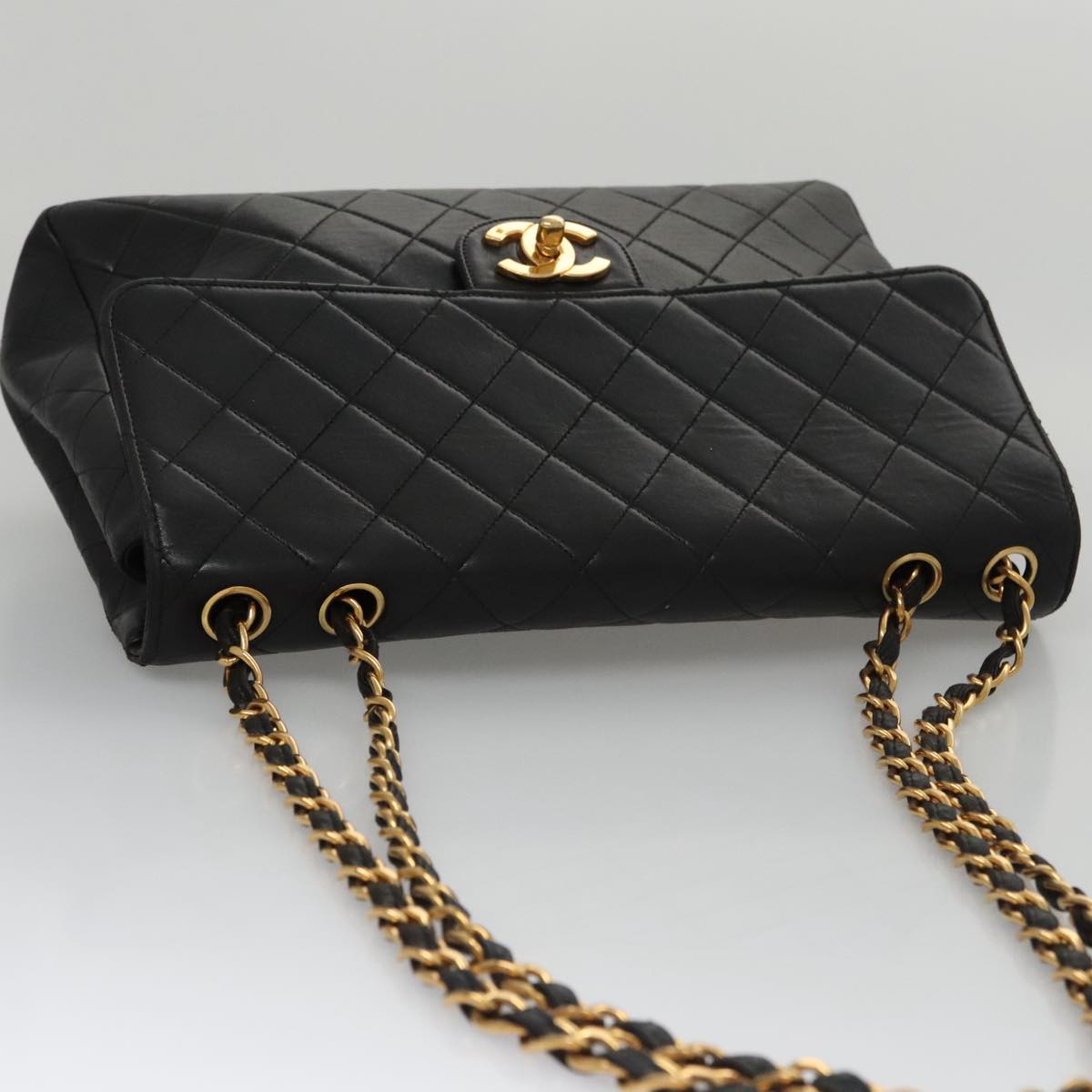 CHANEL Matelasse 31 Chain Shoulder Bag Lamb Skin Black Gold CC Auth 103204A