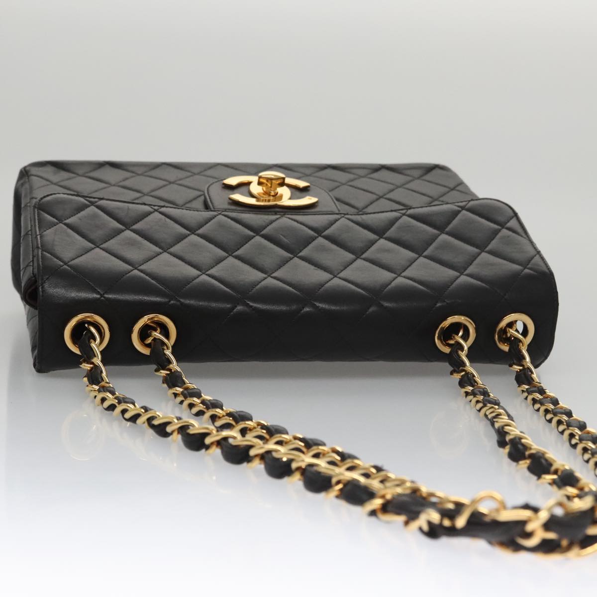 CHANEL Matelasse 31 Chain Shoulder Bag Lamb Skin Black Gold CC Auth 103205A