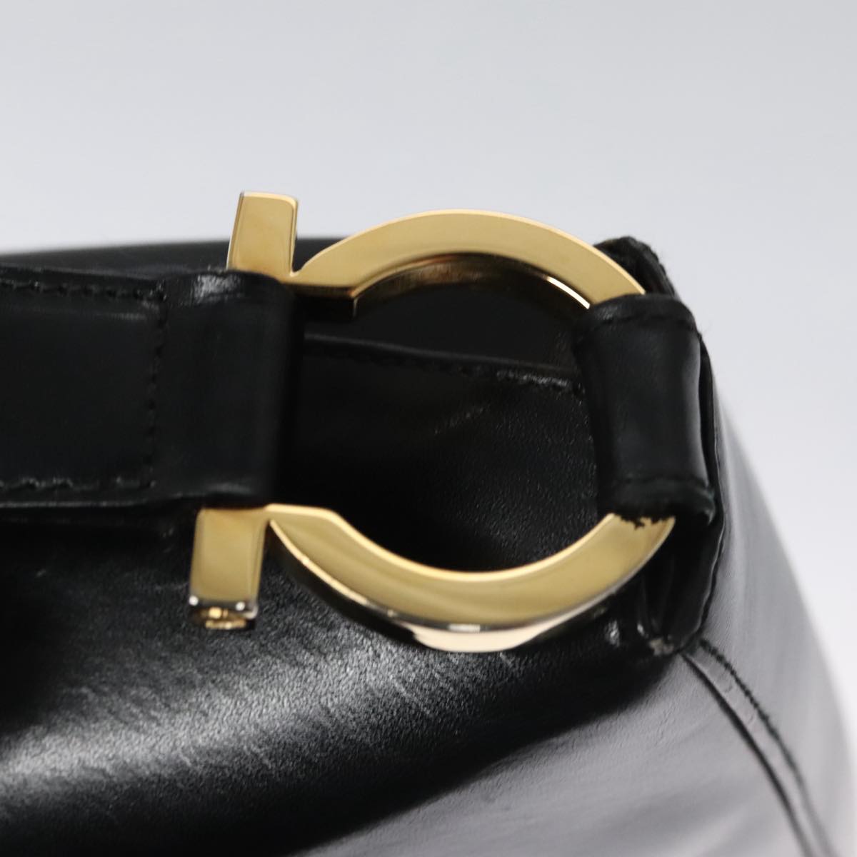 Salvatore Ferragamo Gancini Shoulder Bag Leather Black Gold Auth 103209