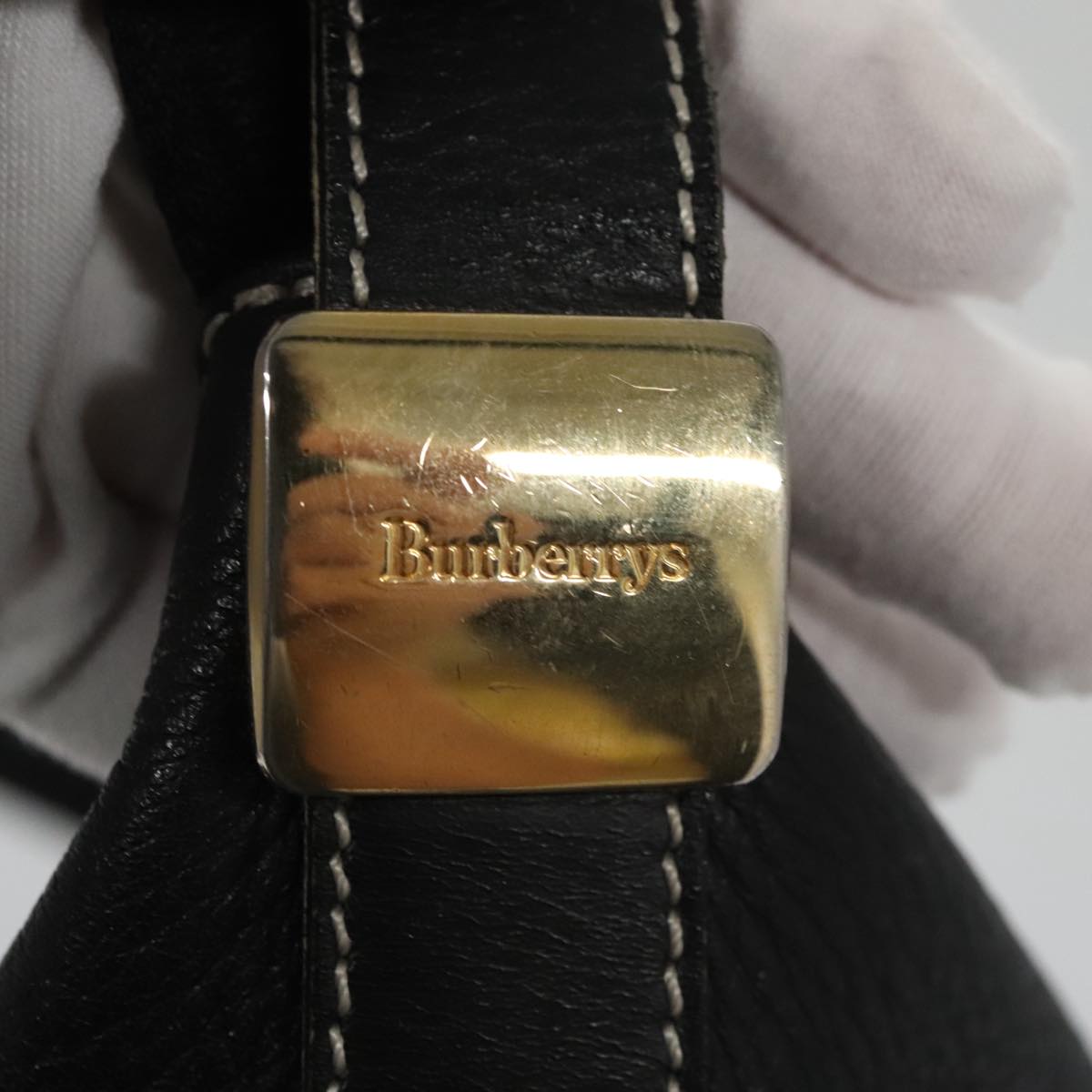 Burberrys Shoulder Bag Leather Black Gold Auth 103290