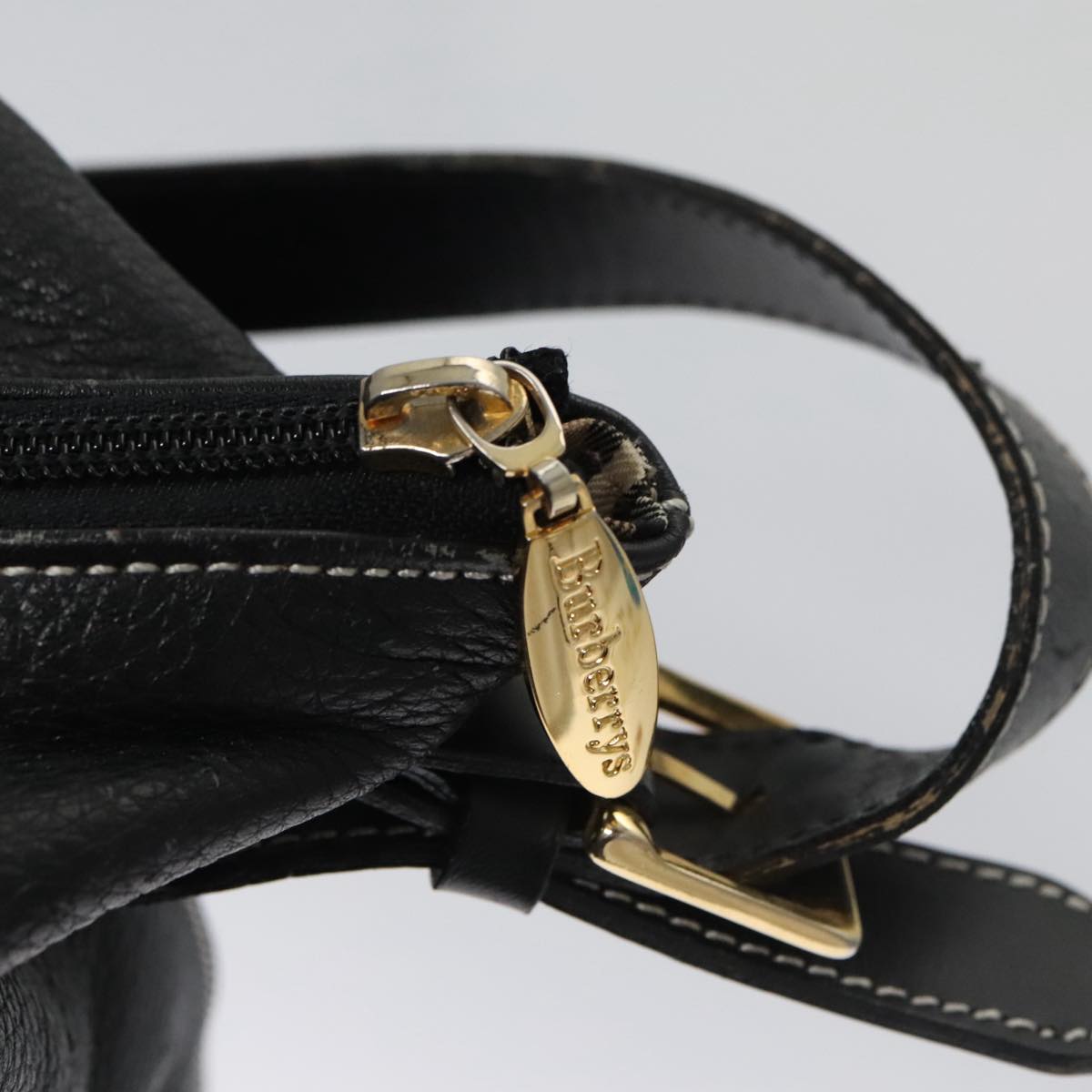 Burberrys Shoulder Bag Leather Black Gold Auth 103290