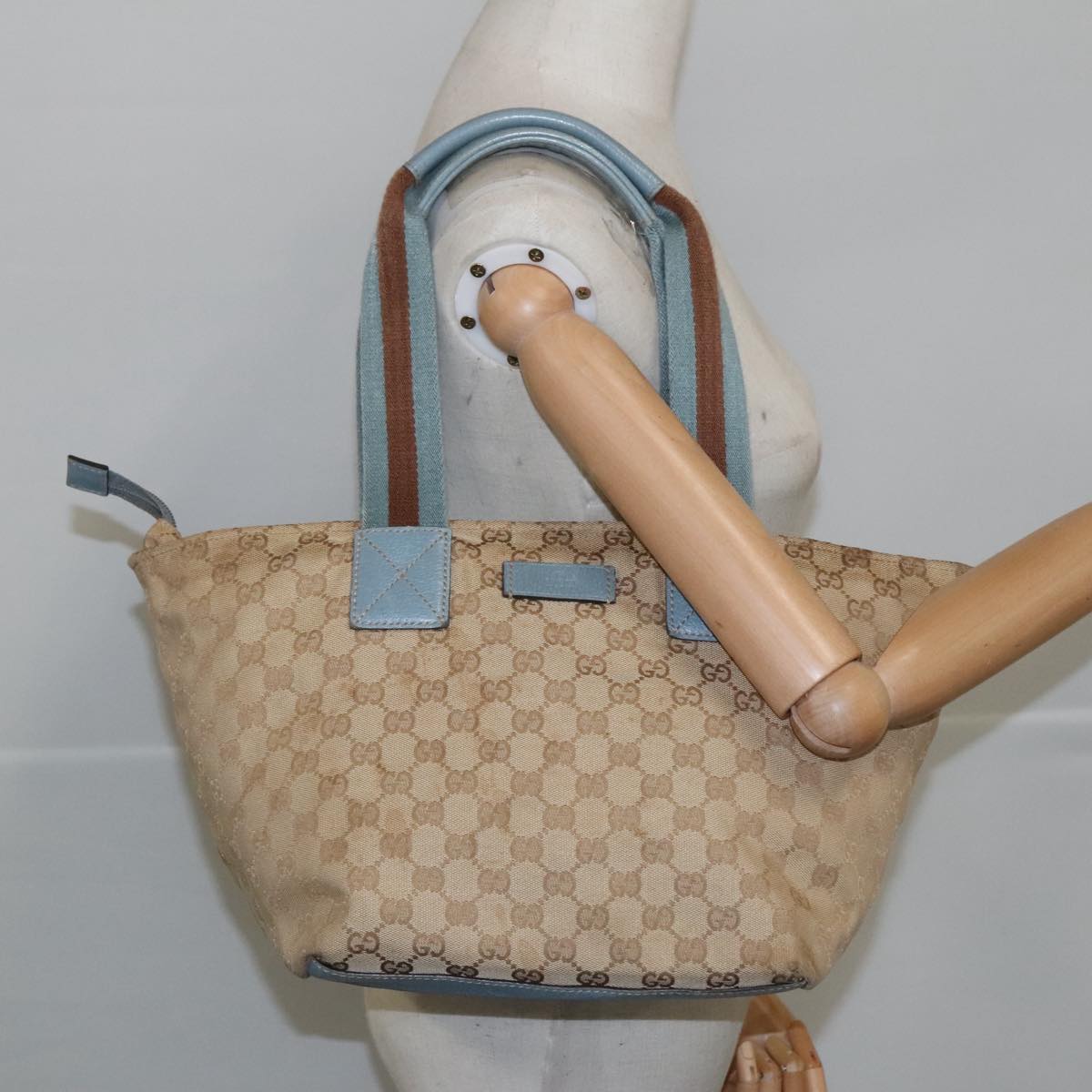 GUCCI GG Canvas Sherry Line Shoulder Bag Beige Blue Silver 131230 Auth 103323