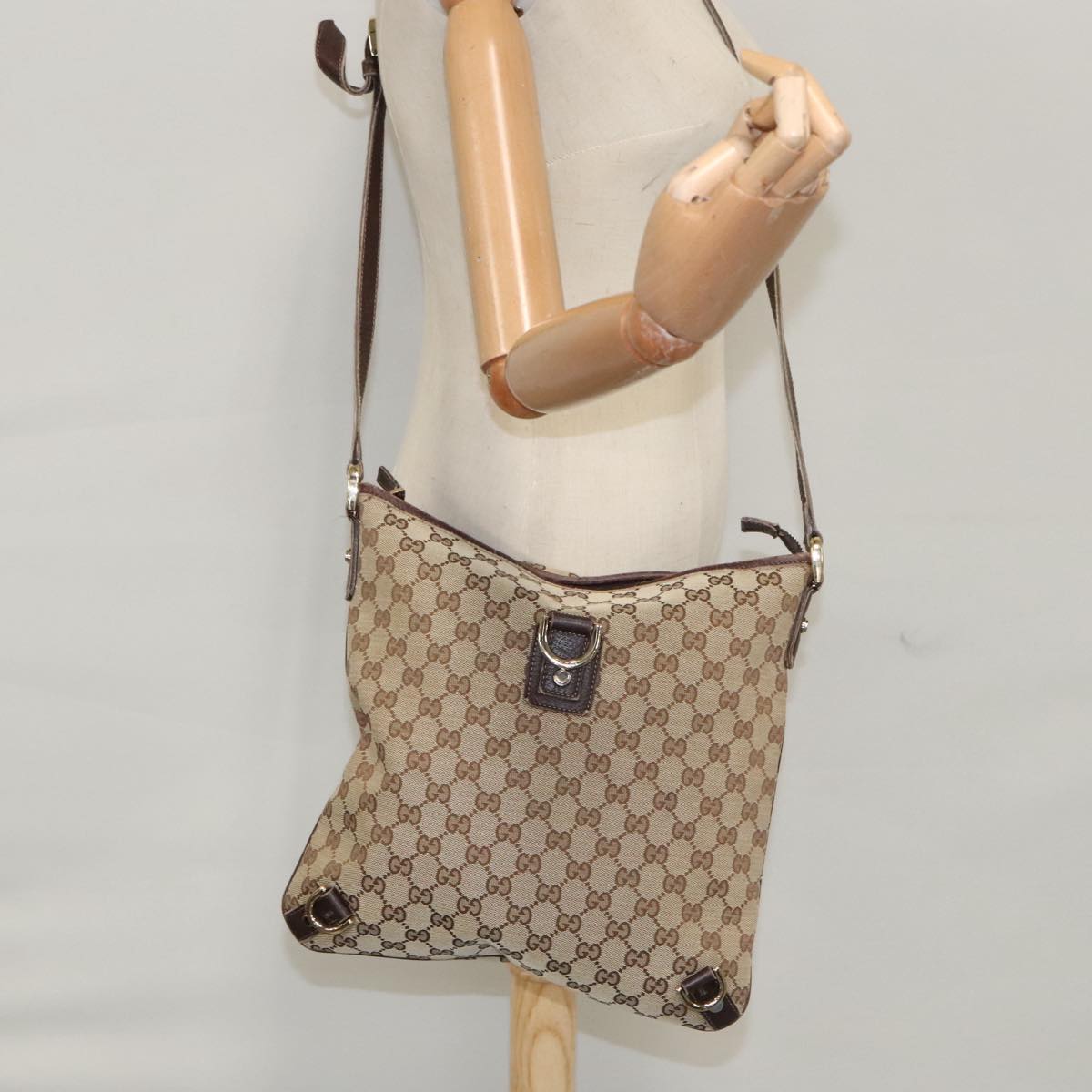 GUCCI GG Canvas Shoulder Bag Beige Brown Gold 131326 Auth 103325